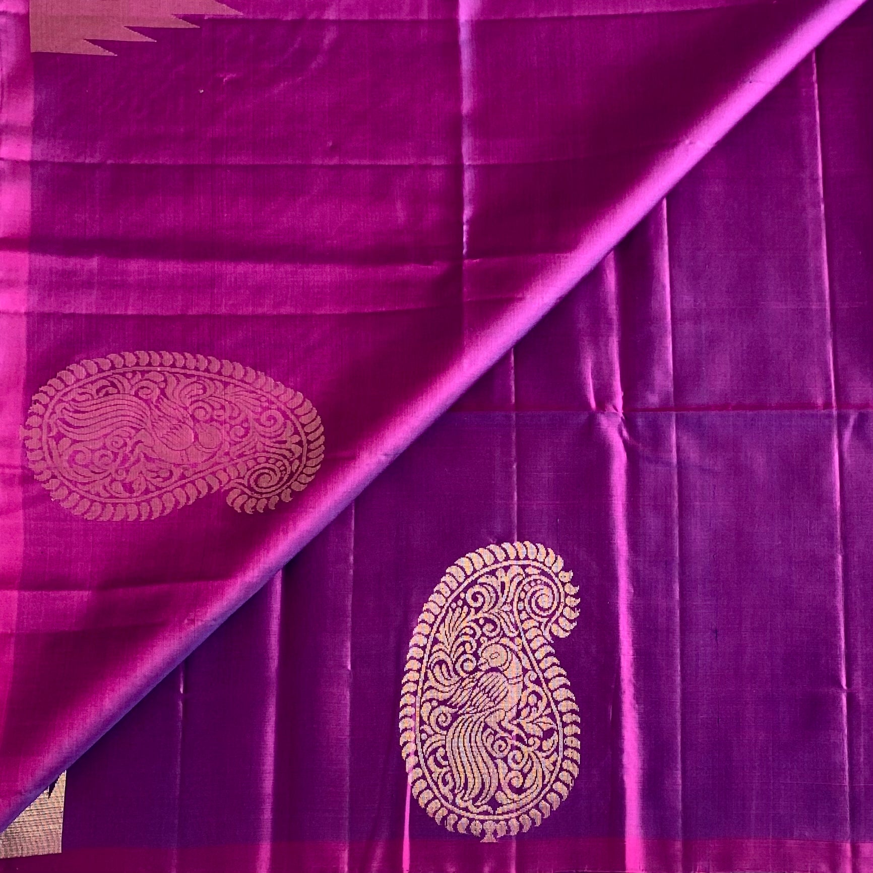 Rich Dual Shaded Magenta Designer Pure Silk With temple & mango borders