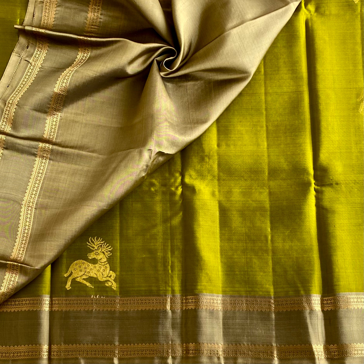 Rich Olive Green Designer Pure Silk Saree With Greyish Beige Pallu And Zari