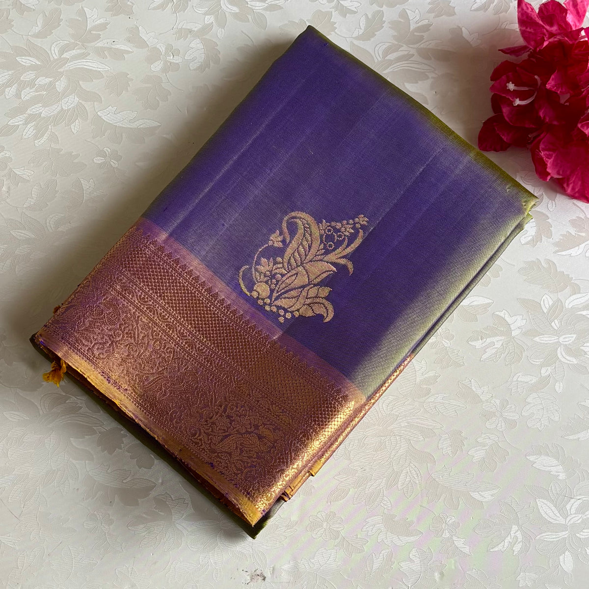 Dual Shaded Rare Greenish Lavender Designer Pure Silk Antique Gold Green Pallu Zari Border