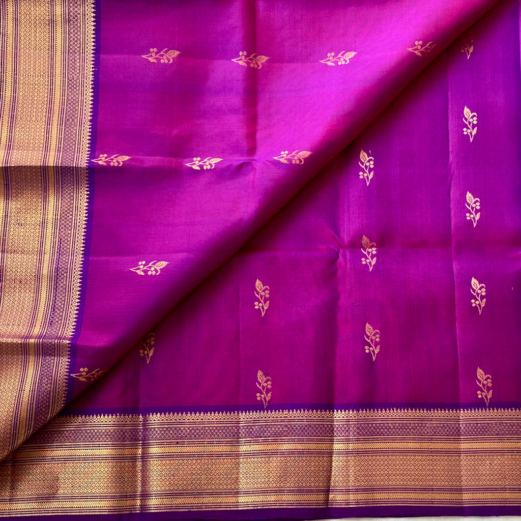 Magenta Silk Saree Gold Zari Geometric Pallu Traditional Wedding Attire