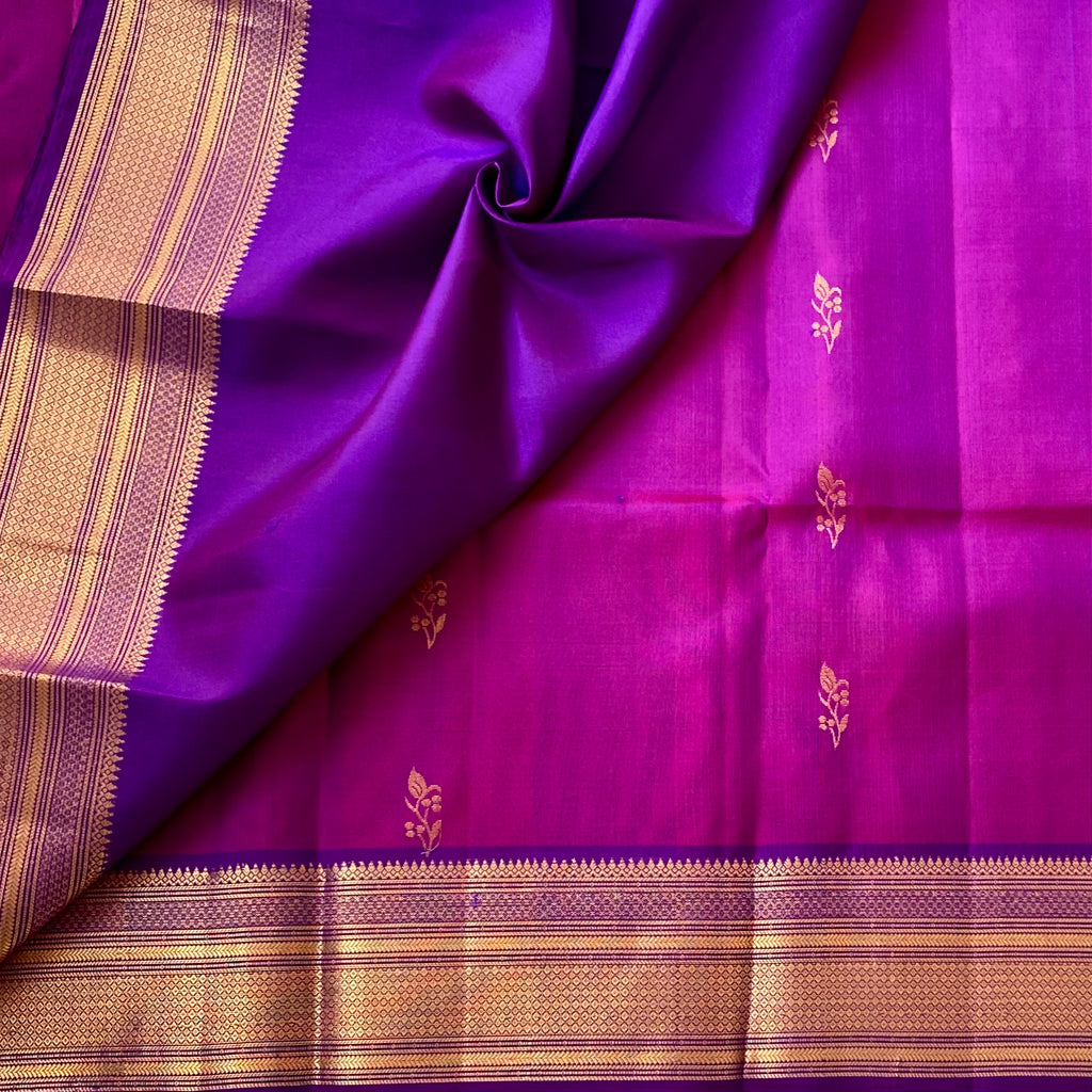 Magenta Silk Saree Gold Zari Geometric Pallu Traditional Wedding Attire