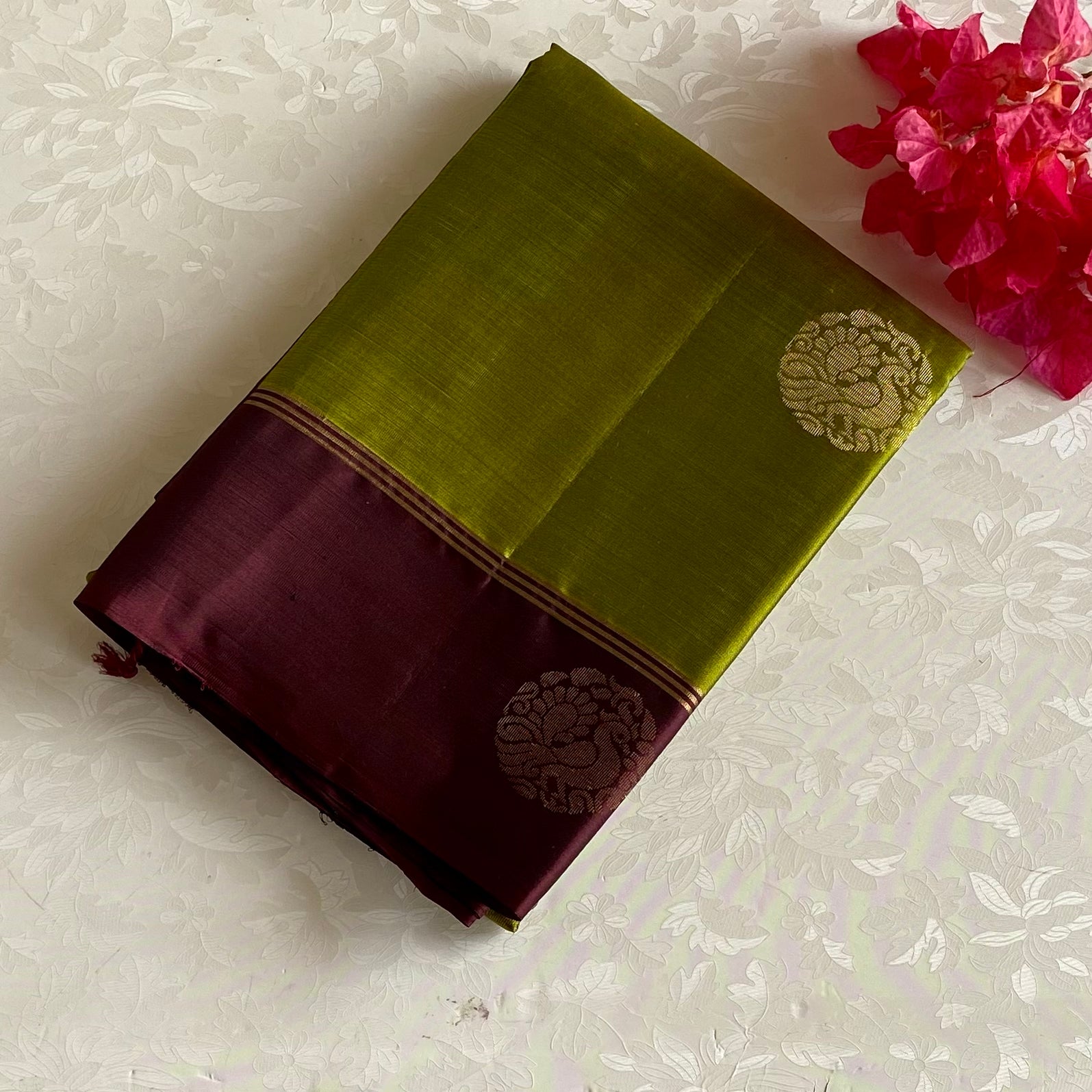Chartreuse Green Designer Pure Silk Saree With Deep Maroon Pallu