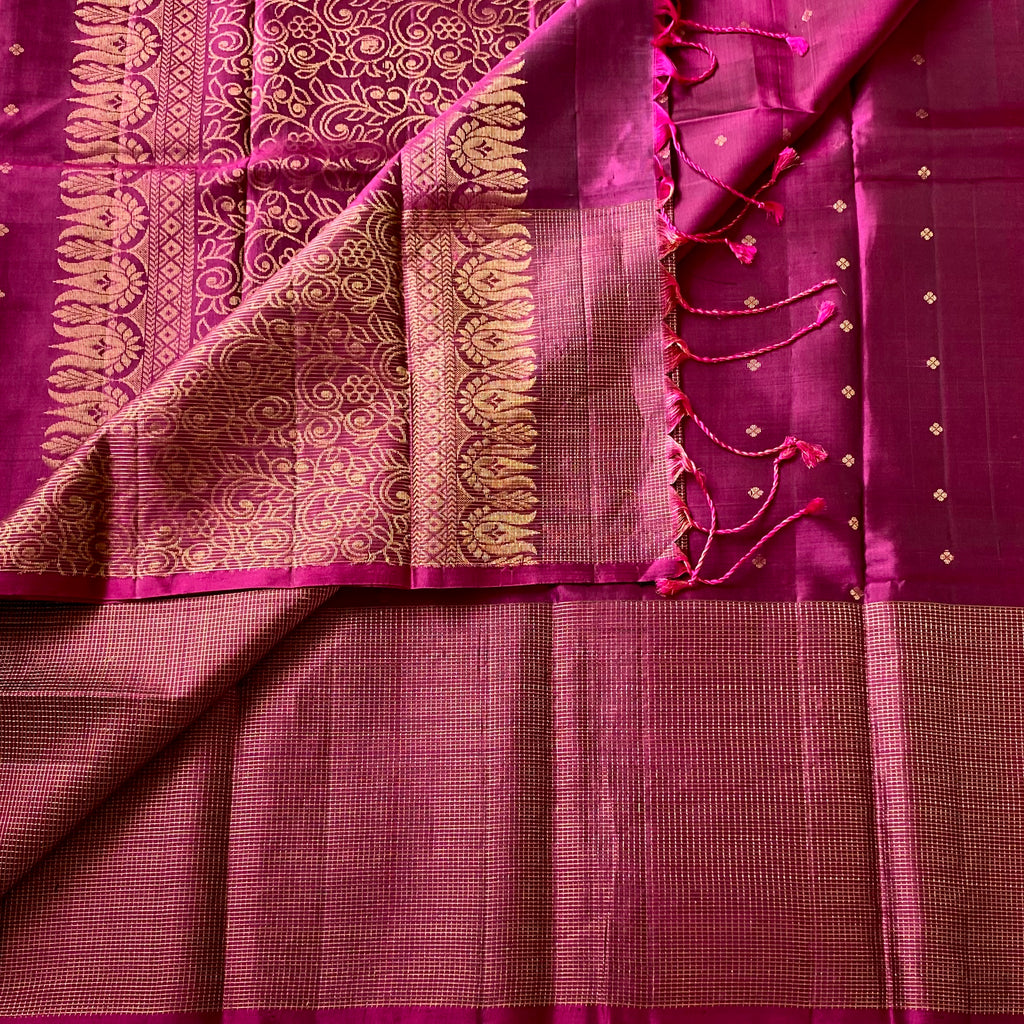 Magenta Gold Zari Floral Pallu Buti Saree For Weddings Traditional