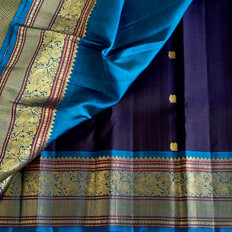 Midnight Navy Blue Kanjeevaram Pure Zari Silk Saree With Blue Pallu