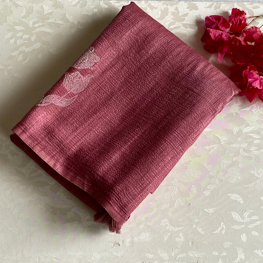 Dusty Rose Soft Jute Tussar Saree With Antique Gold Pallu