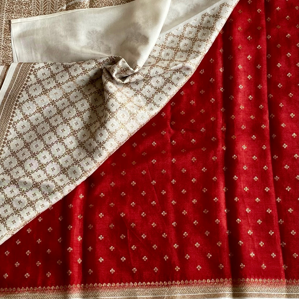 Crimson Red Banarasi Crepe Silk Saree With Ivory Pallu And Gold Buti