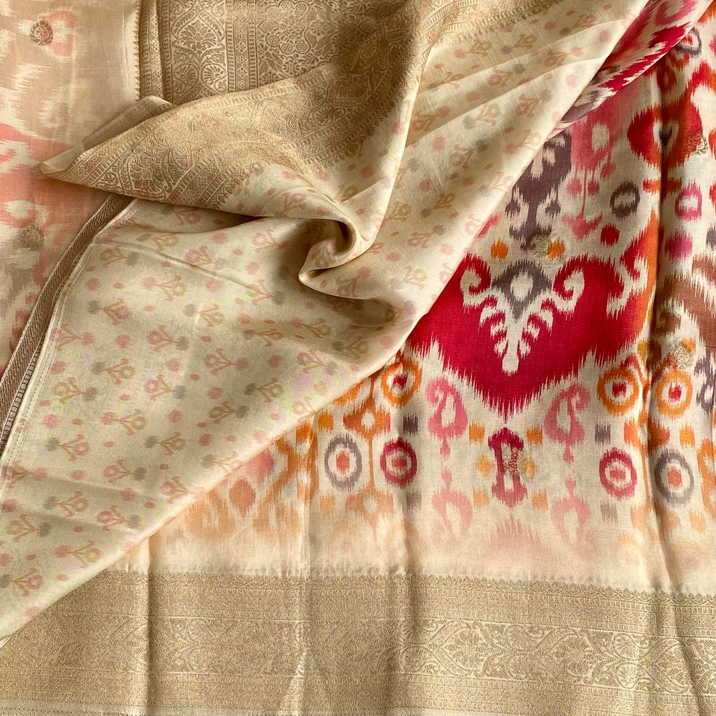 Champagne Beige Jute Tussar Silk With Antique Zari Pallu & Dreamy Prints