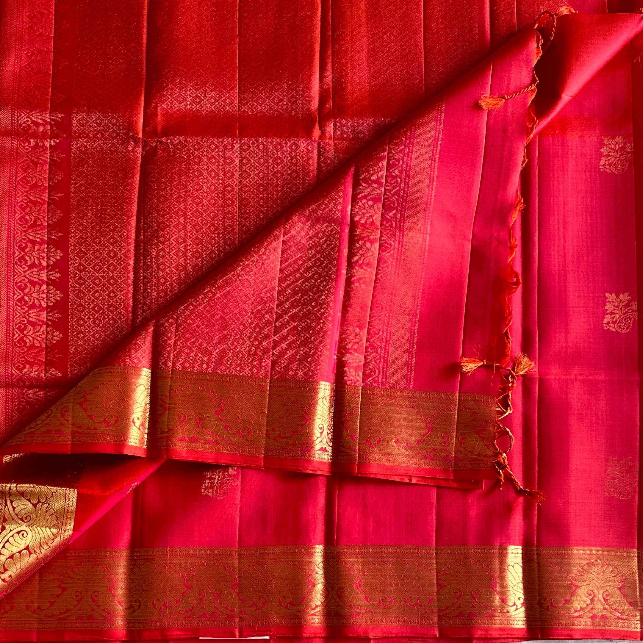 Vermilion Traditional Silk Saree Antique Gold Zari Border Wedding Wear