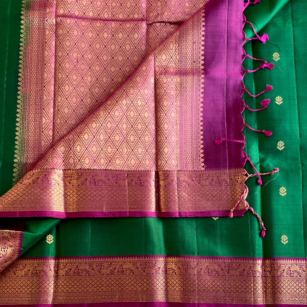 Emerald Green Designer Pure Silk Saree With Magenta Pallu Gold Jaal