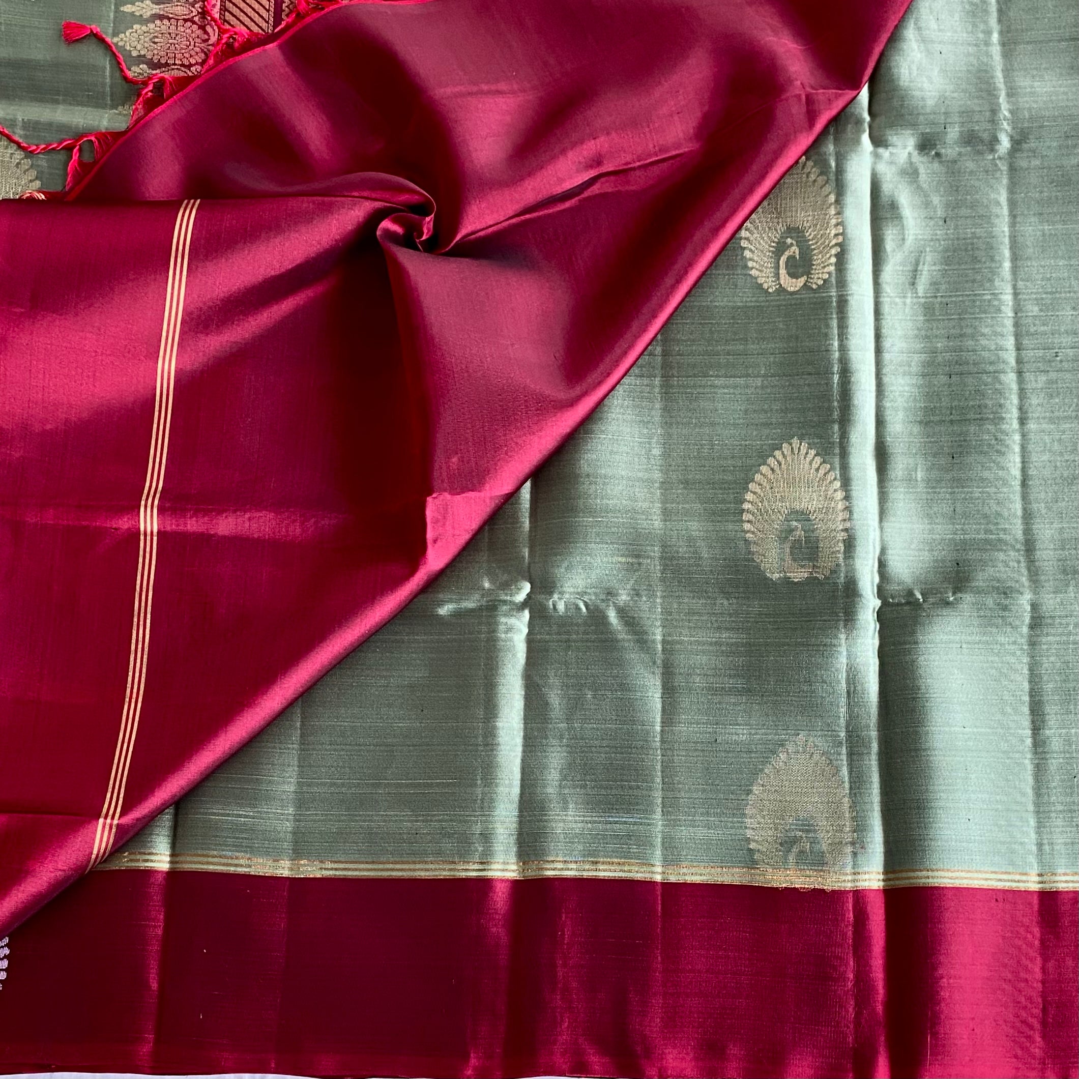 Sage Green Designer Pure Silk Saree With Deep Magenta Pallu
