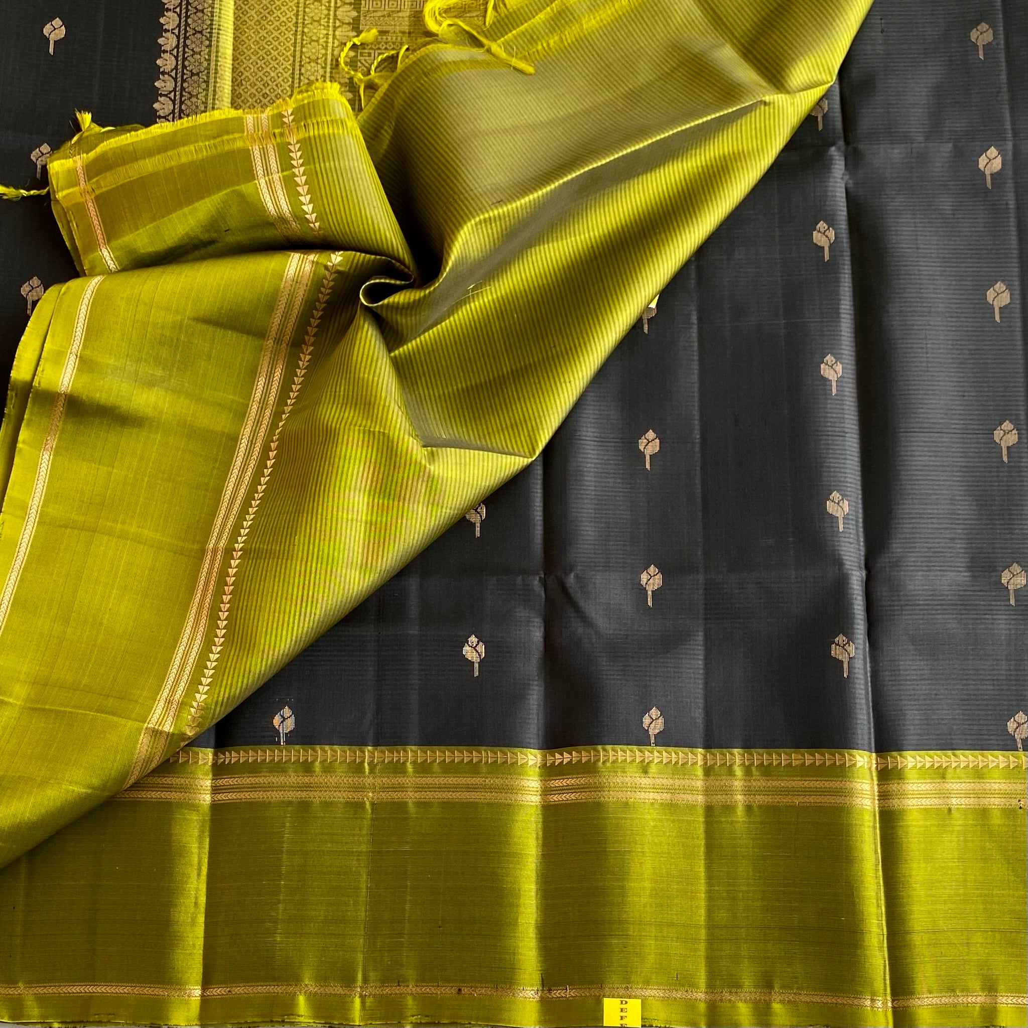 Jet Black Pure Designer Silk With Chartreuse Olive Stunning Borders n Pallu