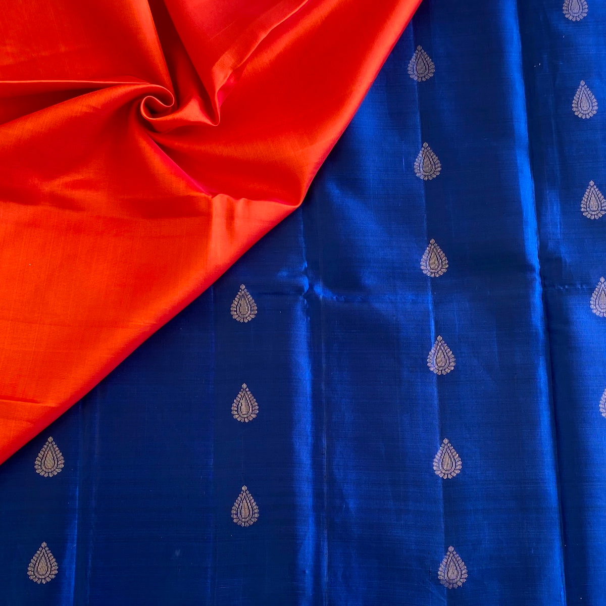 Royal Blue Designer Pure Silk Saree With Crimson Orange Pallu