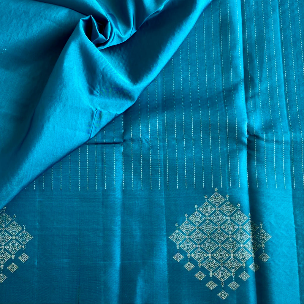Deep Sky Blue Designer Pure Silk Saree With Antique Zari Pallu