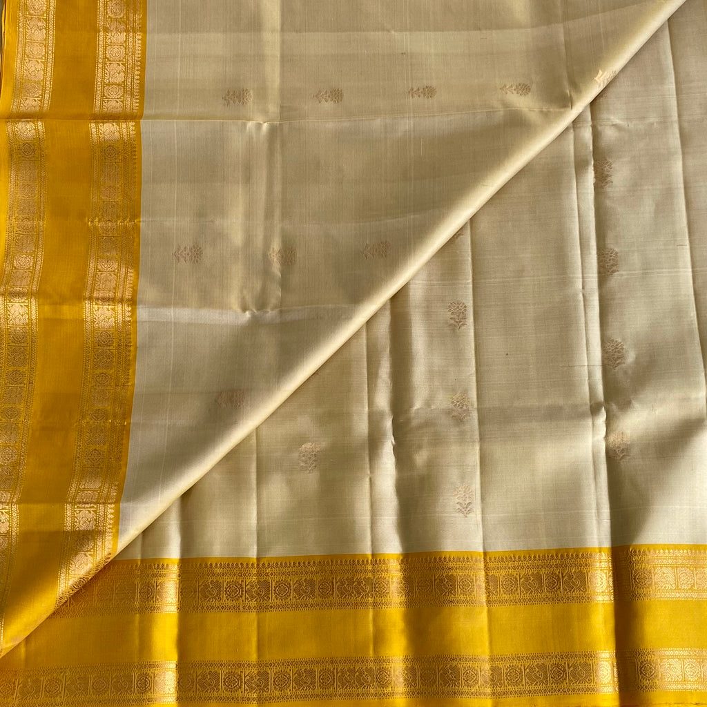 Champagne Beige Designer Pure Silk Saree With Mustard Yellow Pallu