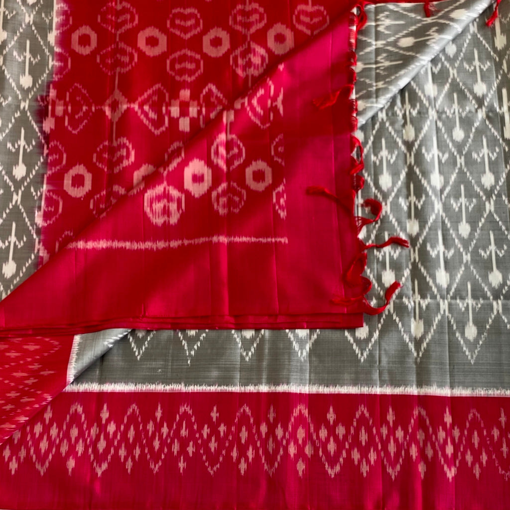Silver Grey Designer Pure Silk Saree With Rani Pink Ikat Border