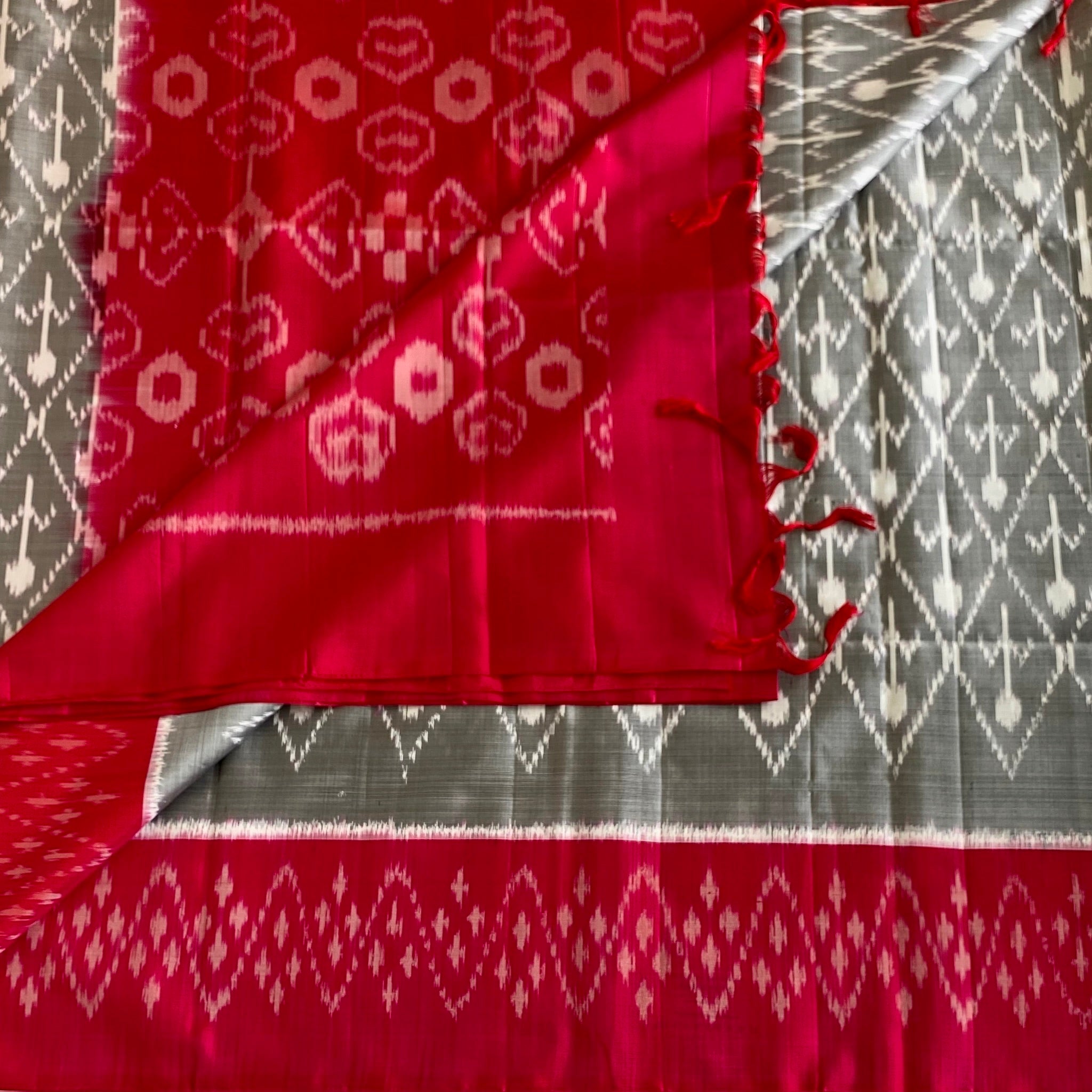 Silver Grey Designer Pure Silk Saree With Rani Pink Ikat Border