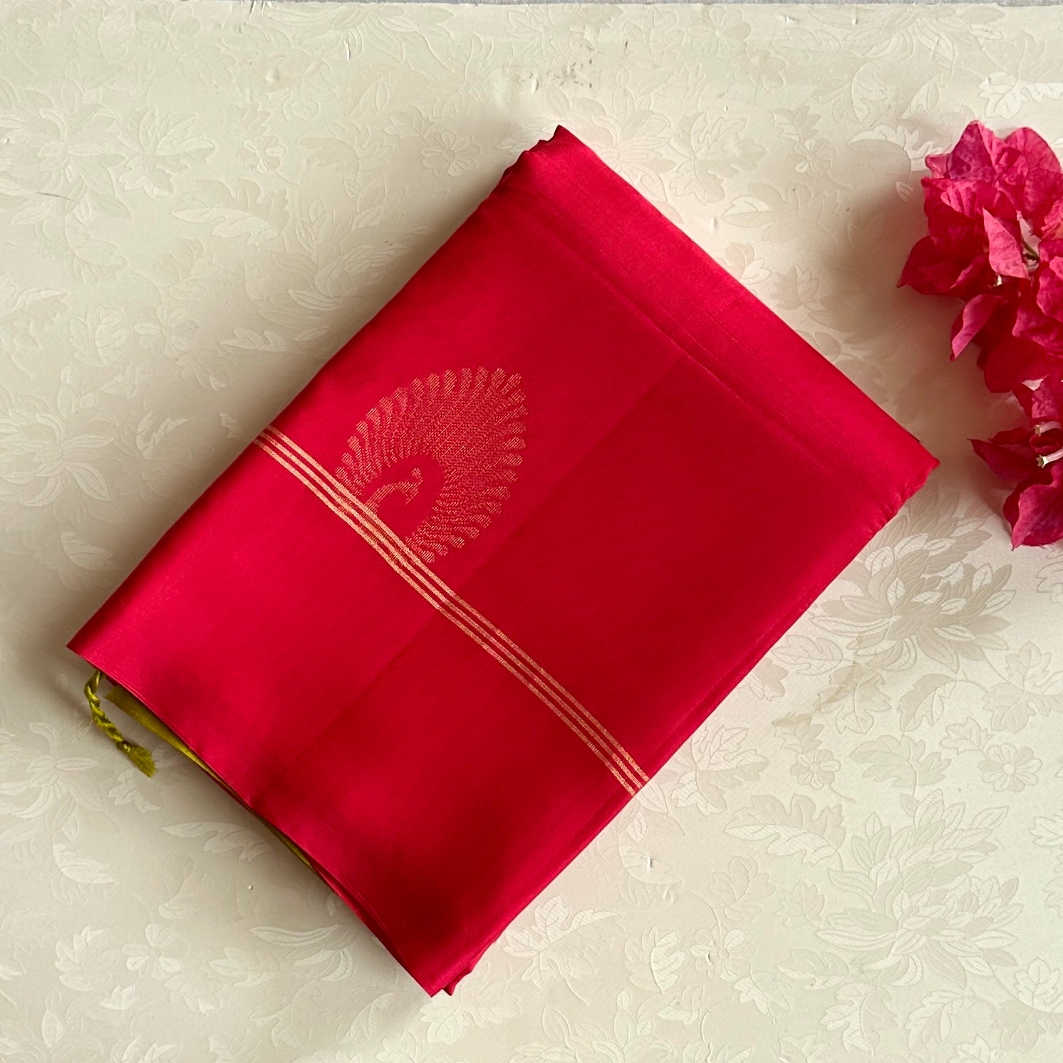 Magenta Silk Saree With Chartreuse Pallu And Gold Zari Paisley