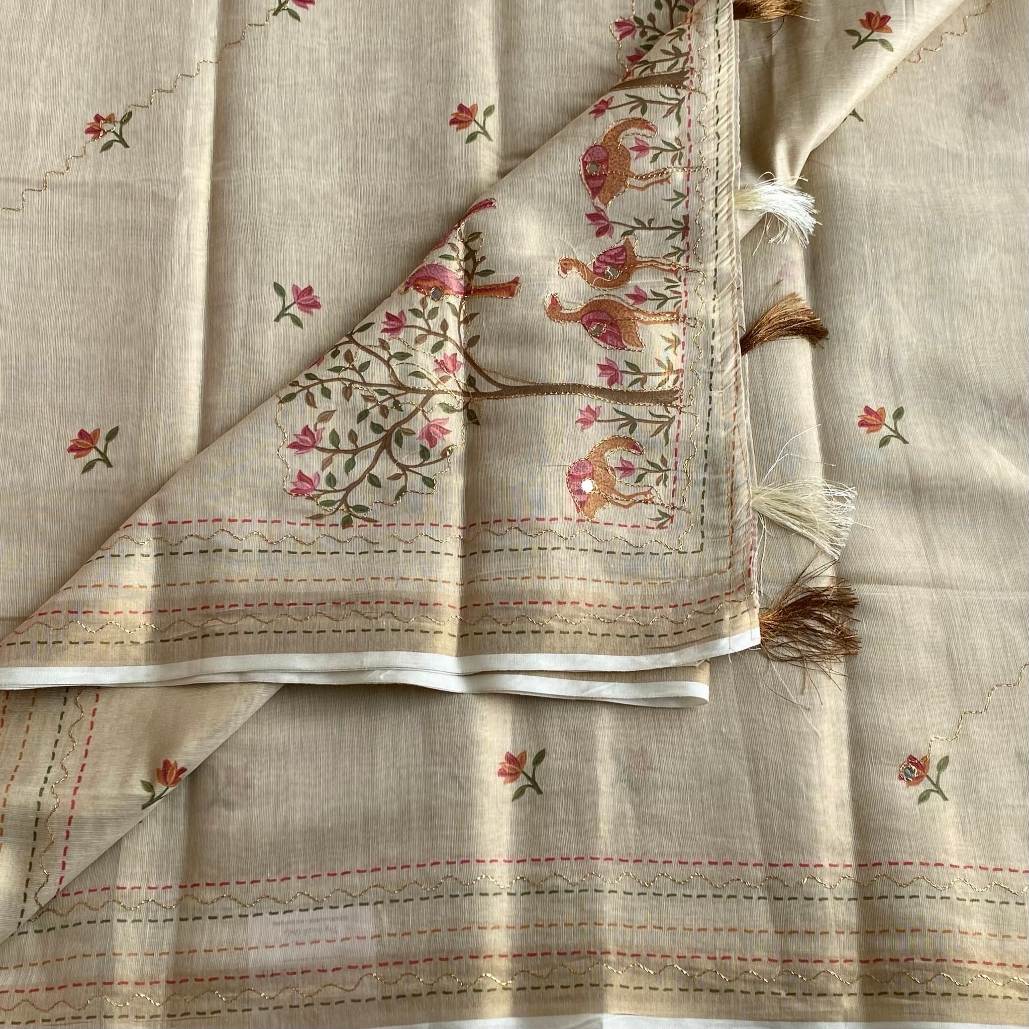 Dreamy Beige Softest Linen Tussar Saree With Dusty Rose Pallu