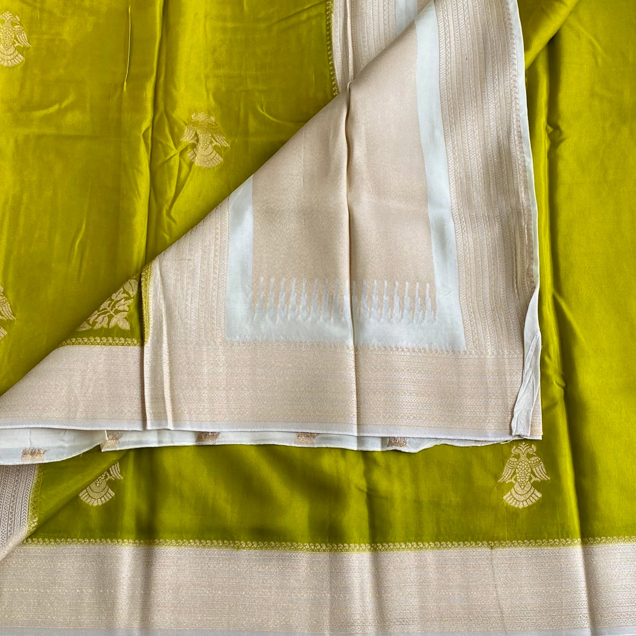 Chartreuse Soft Tussar Silk Saree With Cream Beige Border And Gold Buttas