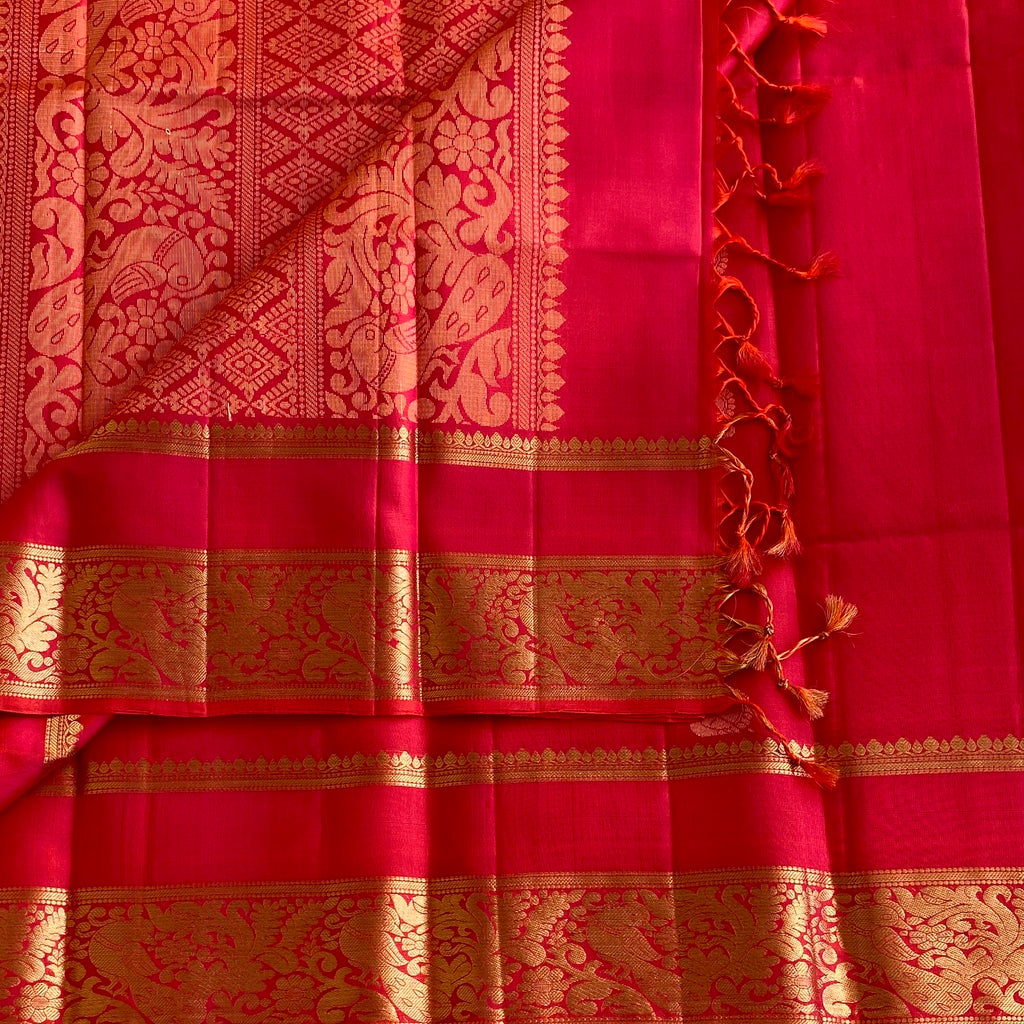 Stunner Reddish Pink Designer Pure Silk Saree With Antique Gold Pallu