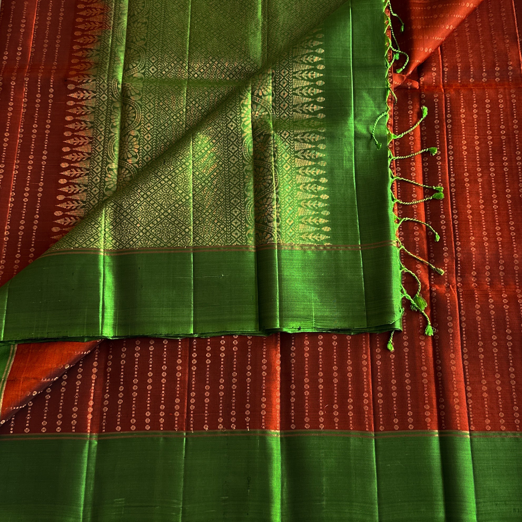 Traditional Green Red Silk Saree Gold Zari Pallu Tassel Border