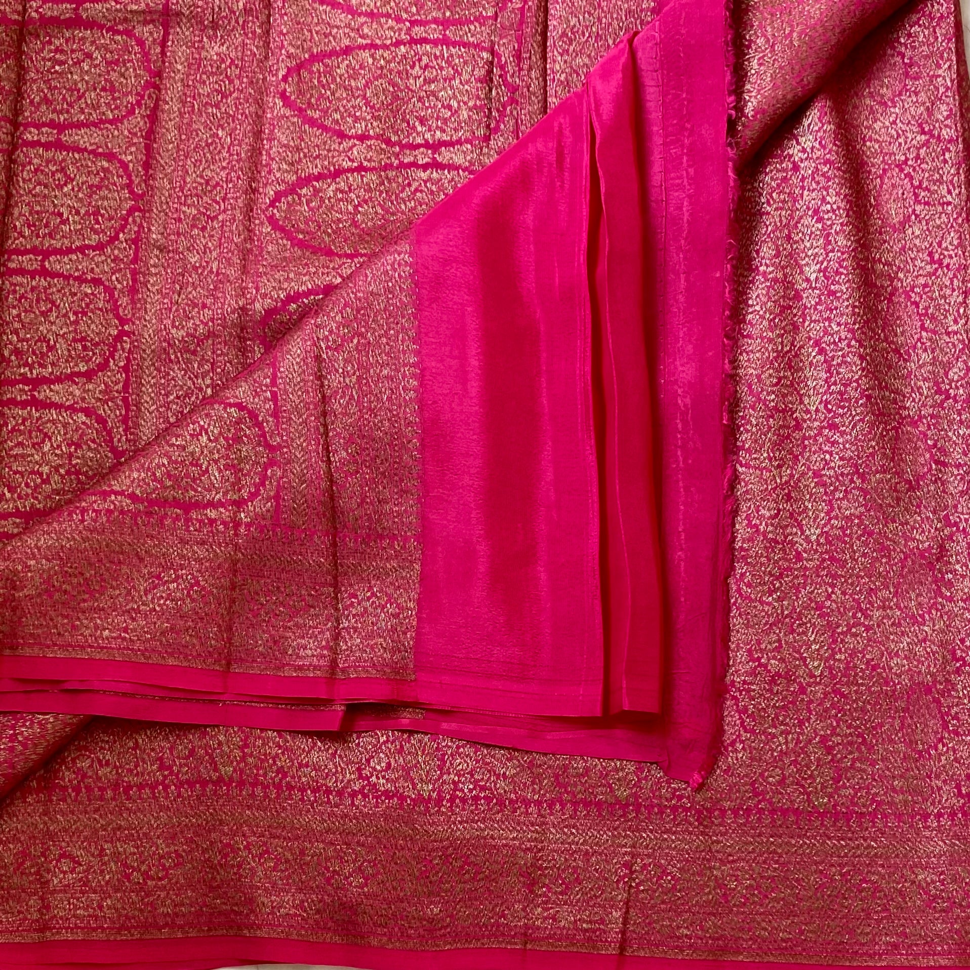 Magenta Gold Brocade Saree Elongated Paisley Pallu Wedding Wear Traditional