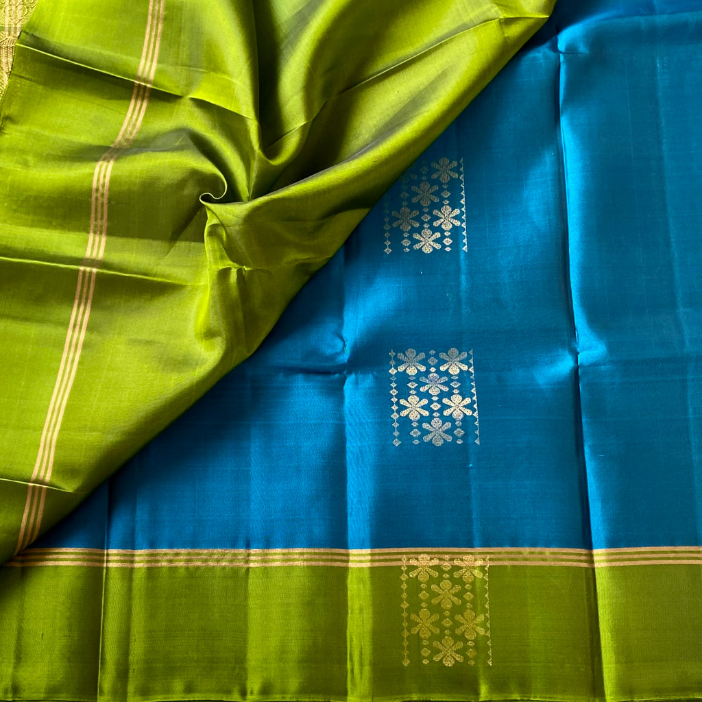 Lovely Teal blue with metallic olive Handloom lightweight pure silk stunner