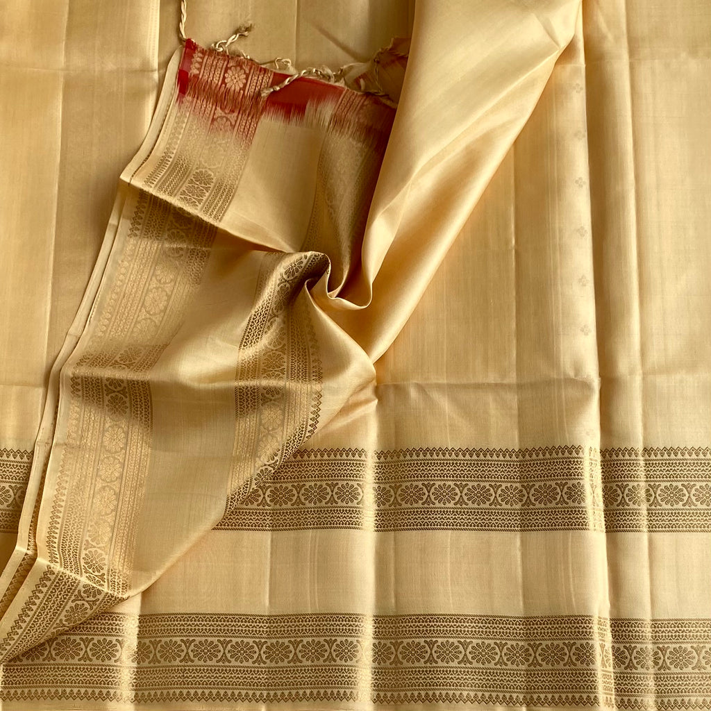 Champagne Gold Designer Pure Silk Saree With Antique Gold Border