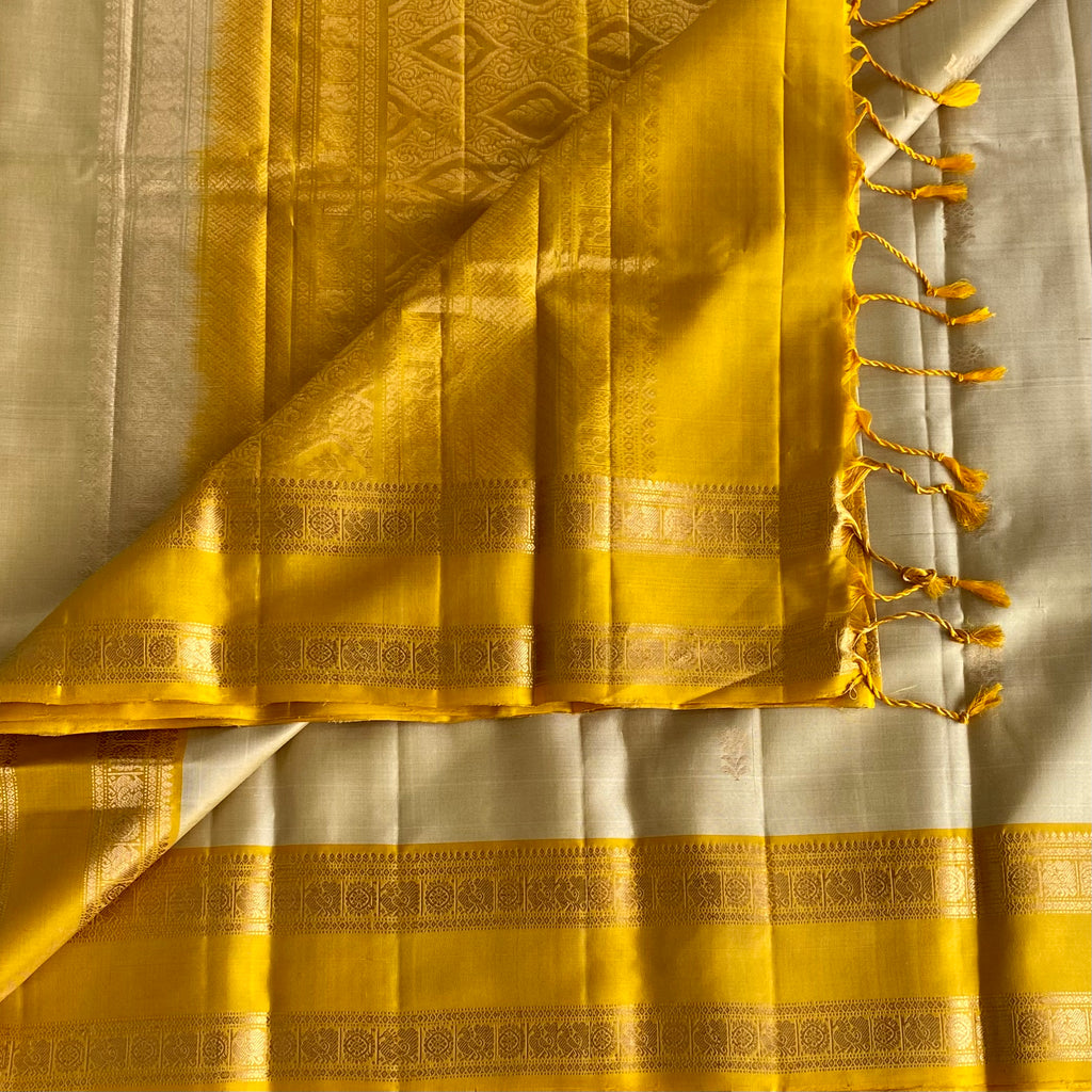 Champagne Beige Designer Pure Silk Saree With Mustard Yellow Pallu
