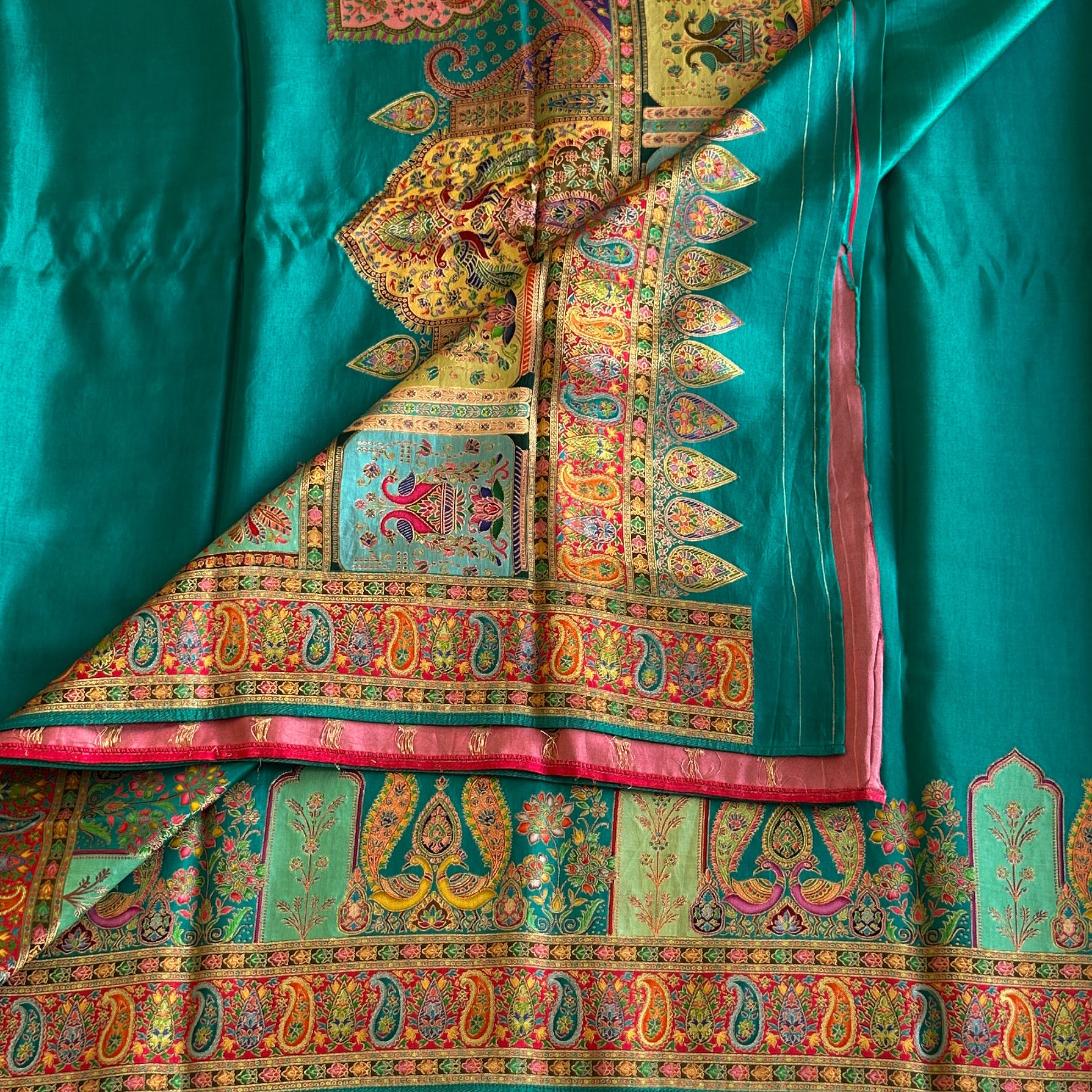 Teal Silk Saree Gold Zari Paisley Floral Border Festive Wedding