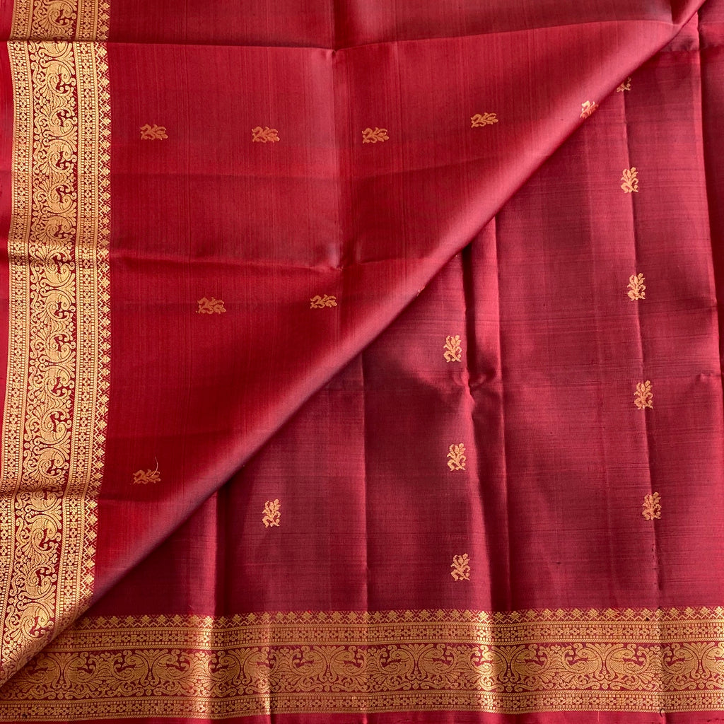 Dual shaded Rust Maroon Designer Pure Silk Saree With Antique Gold Pallu