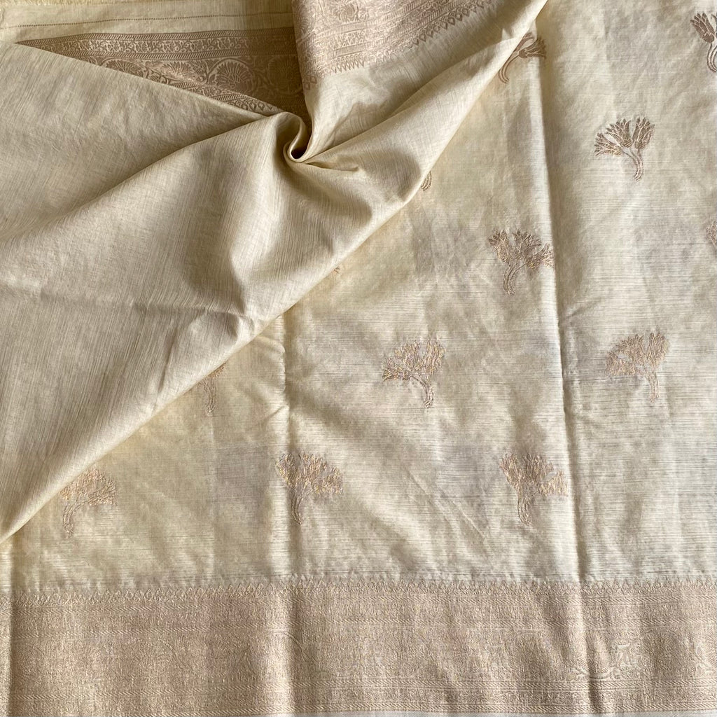 Ivory Soft Tussar Silk Saree With Antique Gold Pallu And Border