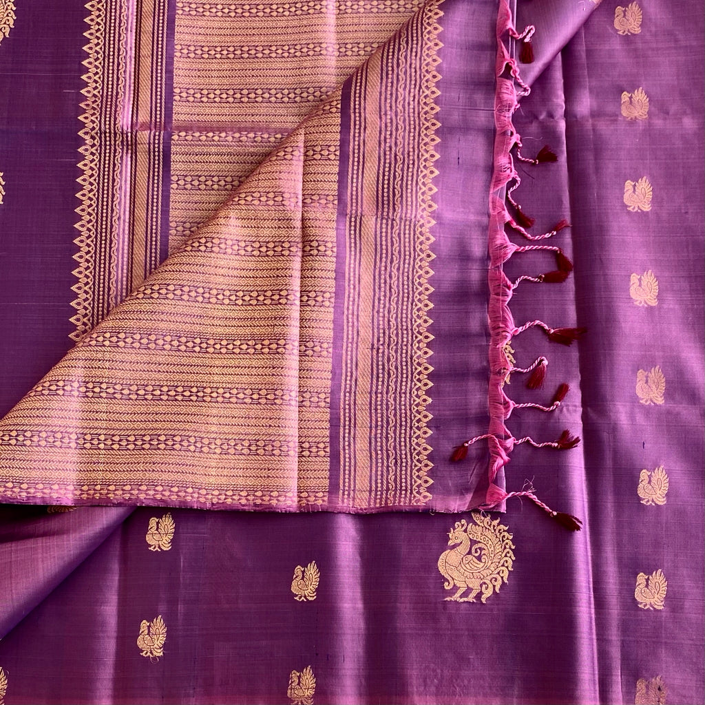 Stunner Metallic Lavender Designer Pure Silk Saree With Rich Gold Pallu