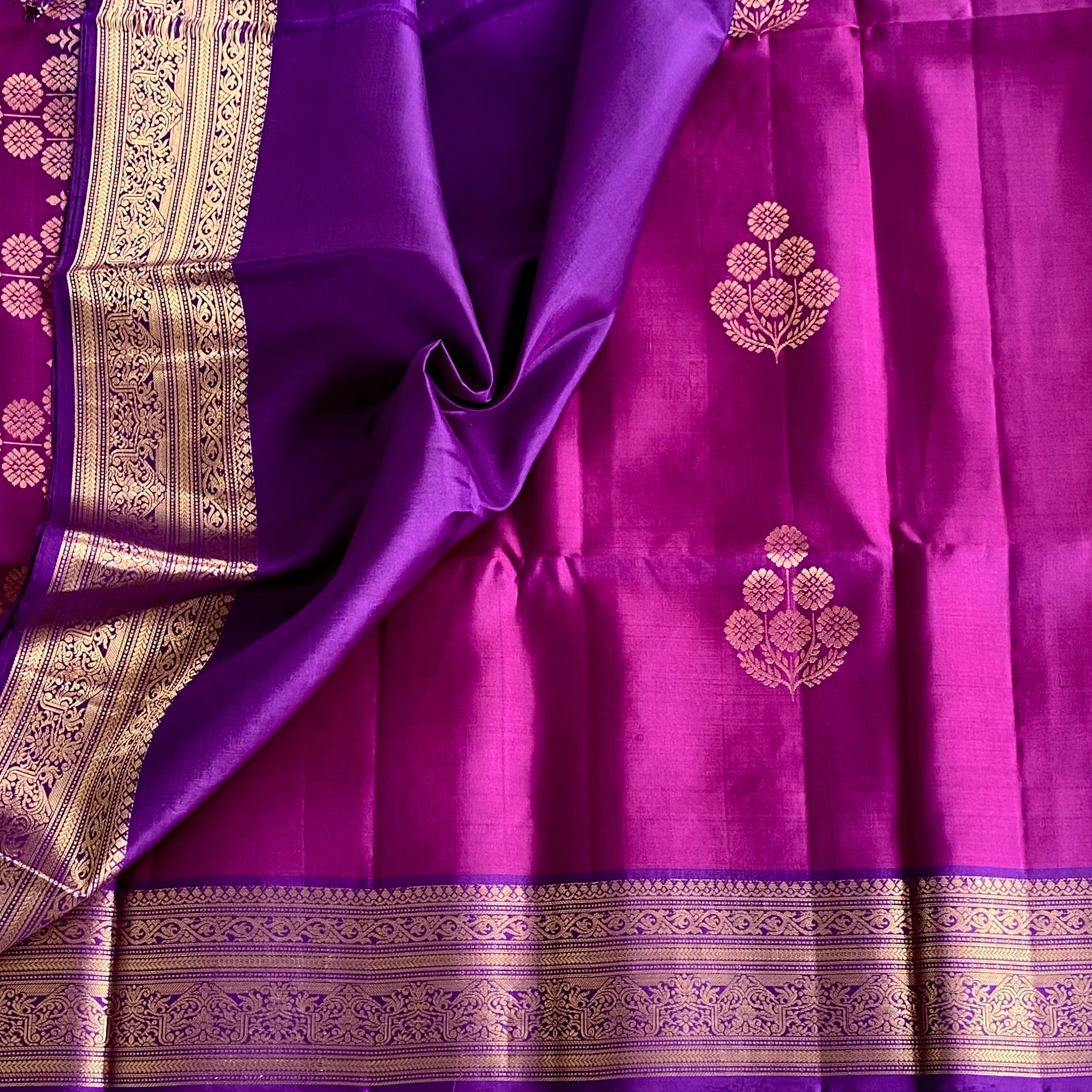 Magenta Designer Pure Silk Saree With Royal Purple Pallu And Zari Gold
