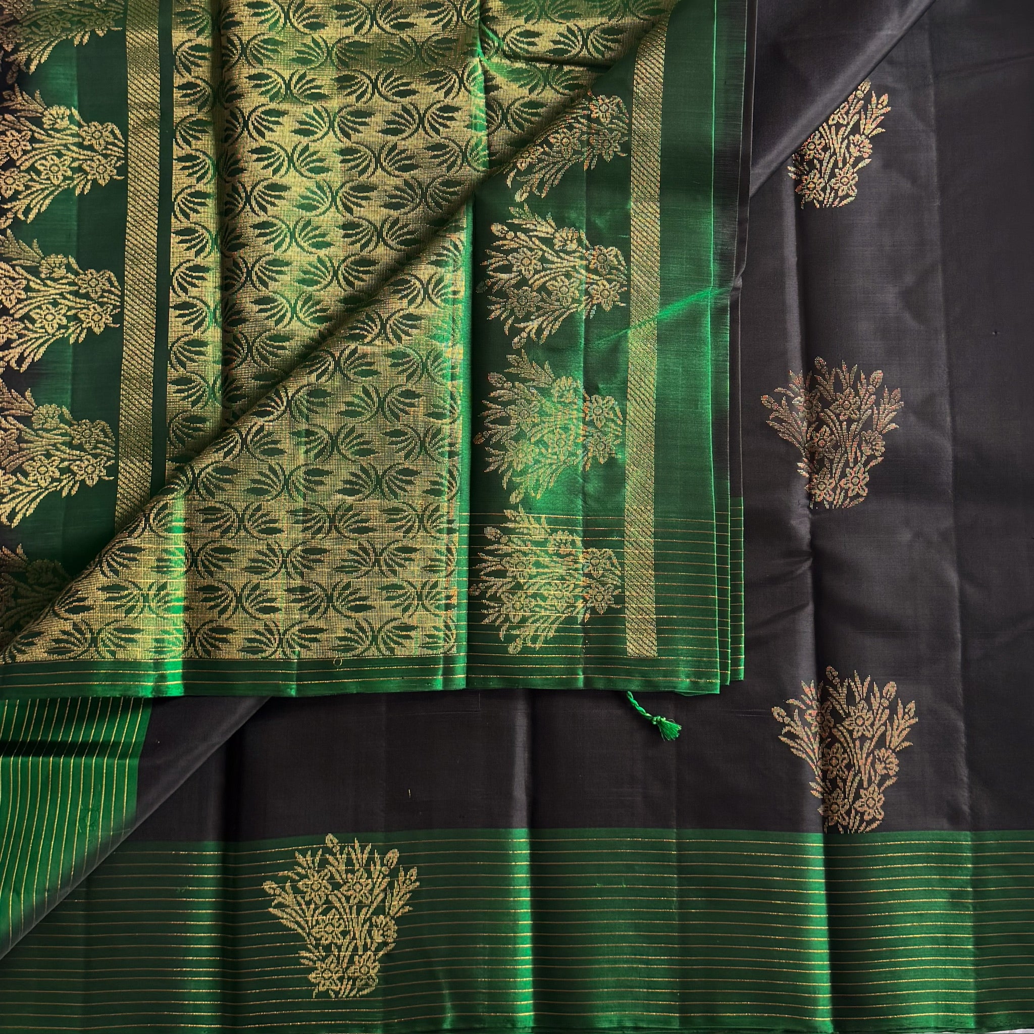 Emerald Green Navy Zari Saree With Floral Pallu And Border