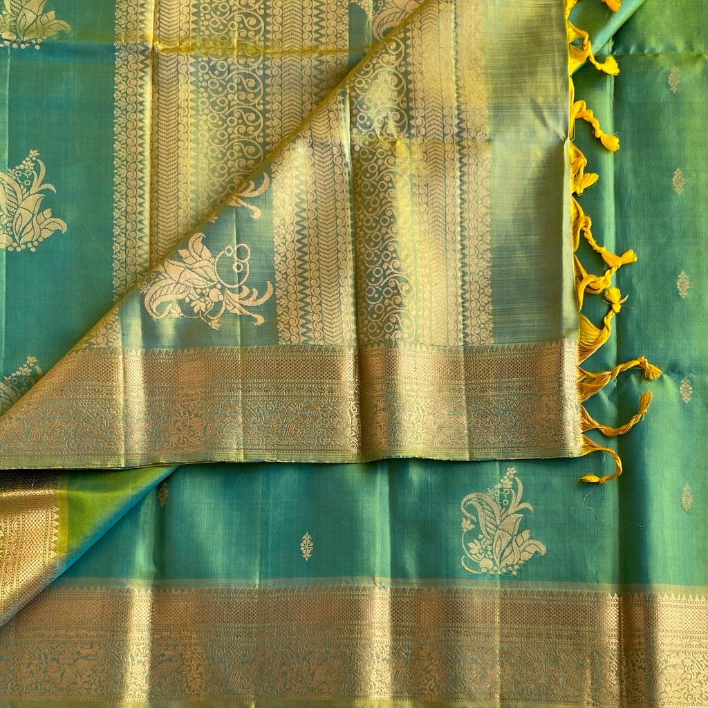 Dual shaded Sea Green Designer Pure Silk Saree With Light Green Pallu