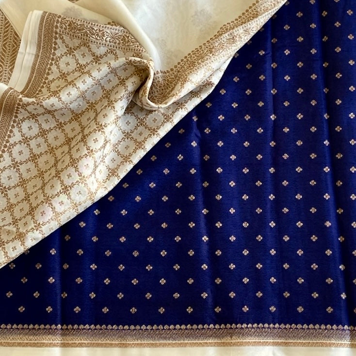 Banarasi Crepe Silk Ivory Saree With Navy Blue Contrast Pallu