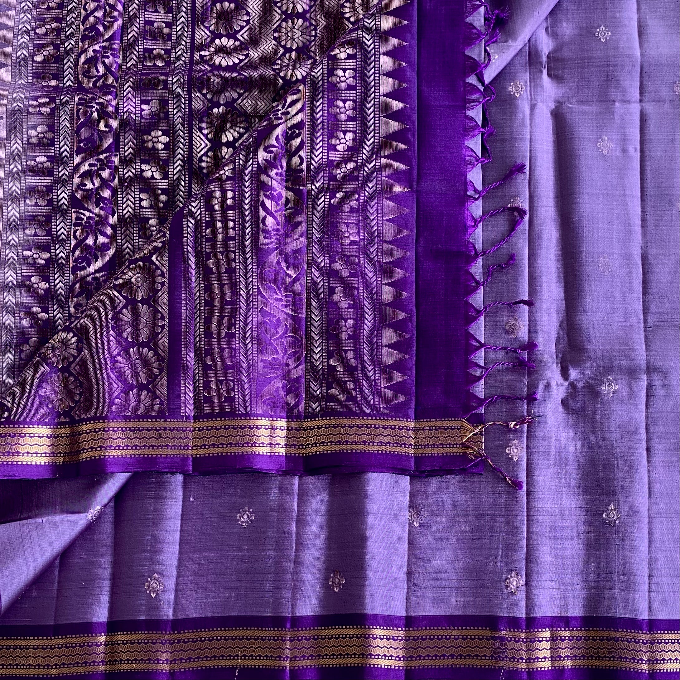 Lavender Designer Pure Silk Saree With Royal Purple Pallu And Gold Zari