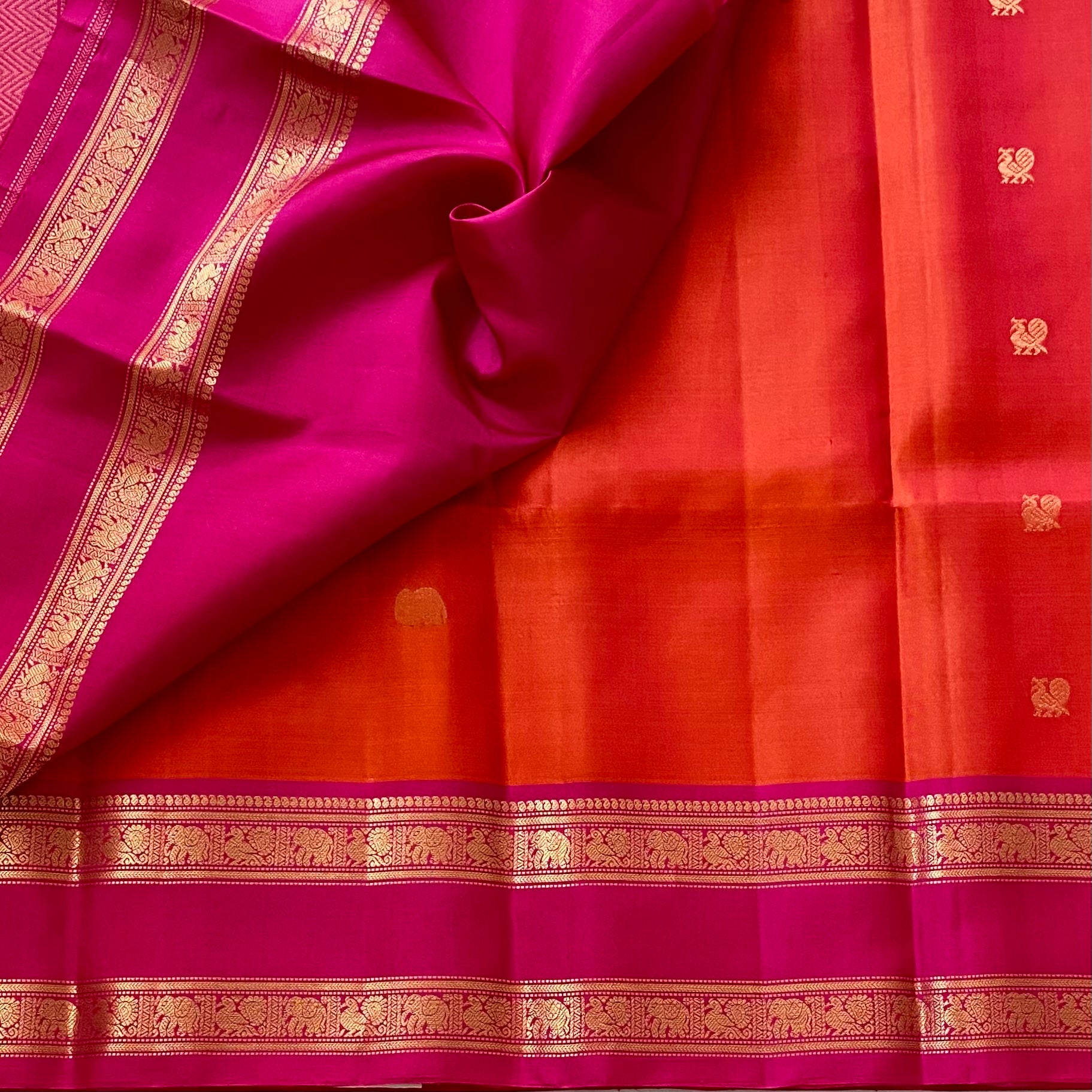 Tangerine Orange Designer Pure Silk With Retta Pett Borders Rani Pink Pallu