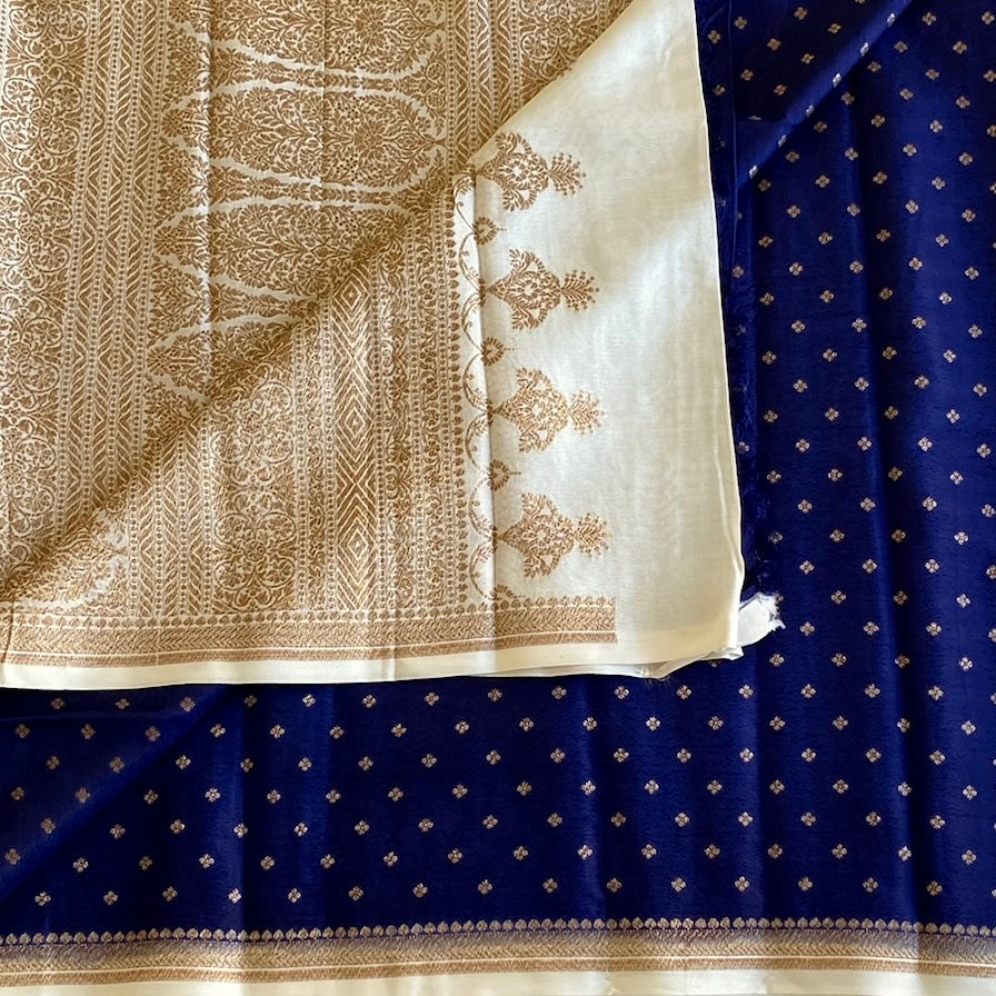 Banarasi Crepe Silk Ivory Saree With Navy Blue Contrast Pallu