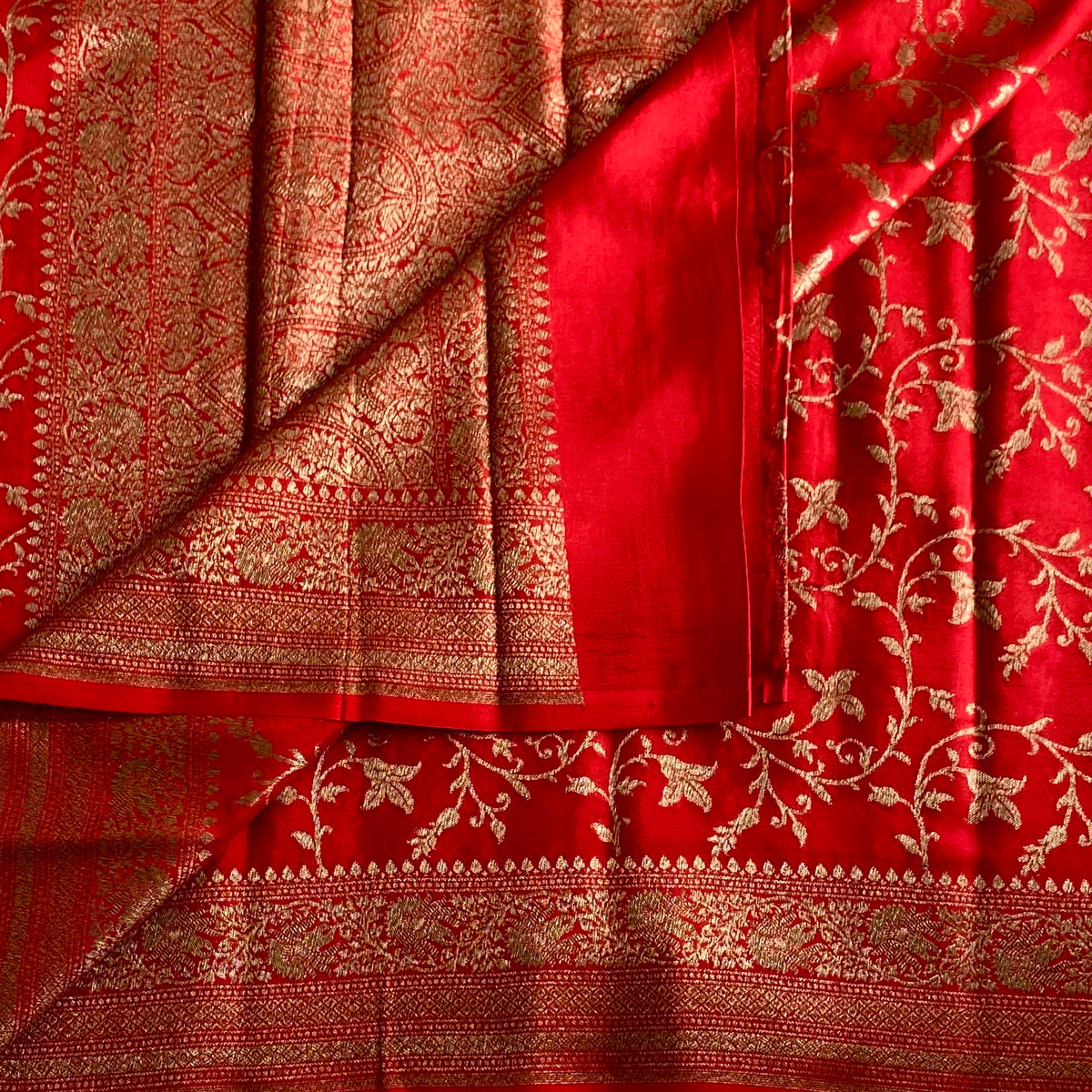 Crimson Red Banarasi Crepe Silk Saree With Metallic Gold Brocade