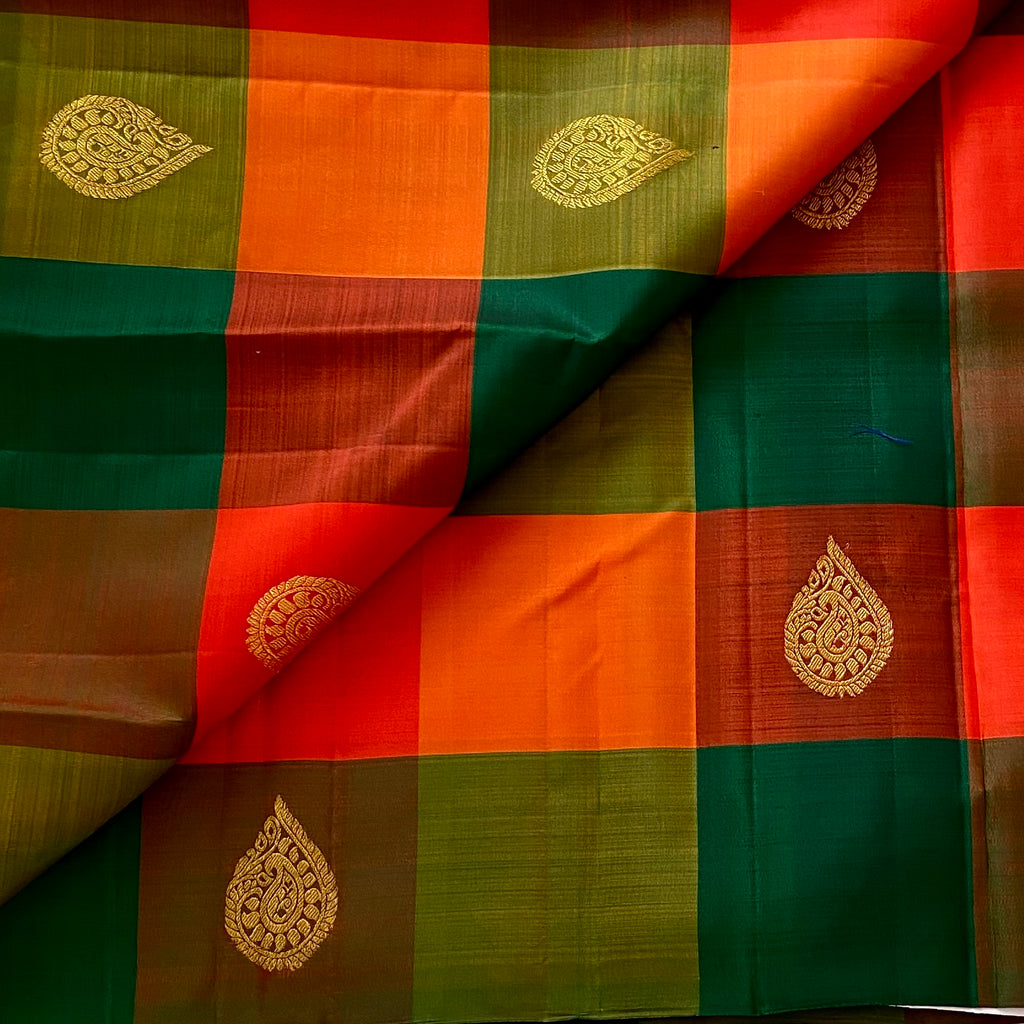 Checkered Kanjeevaram Pure Zari Silk Saree With Bottle Green Pallu