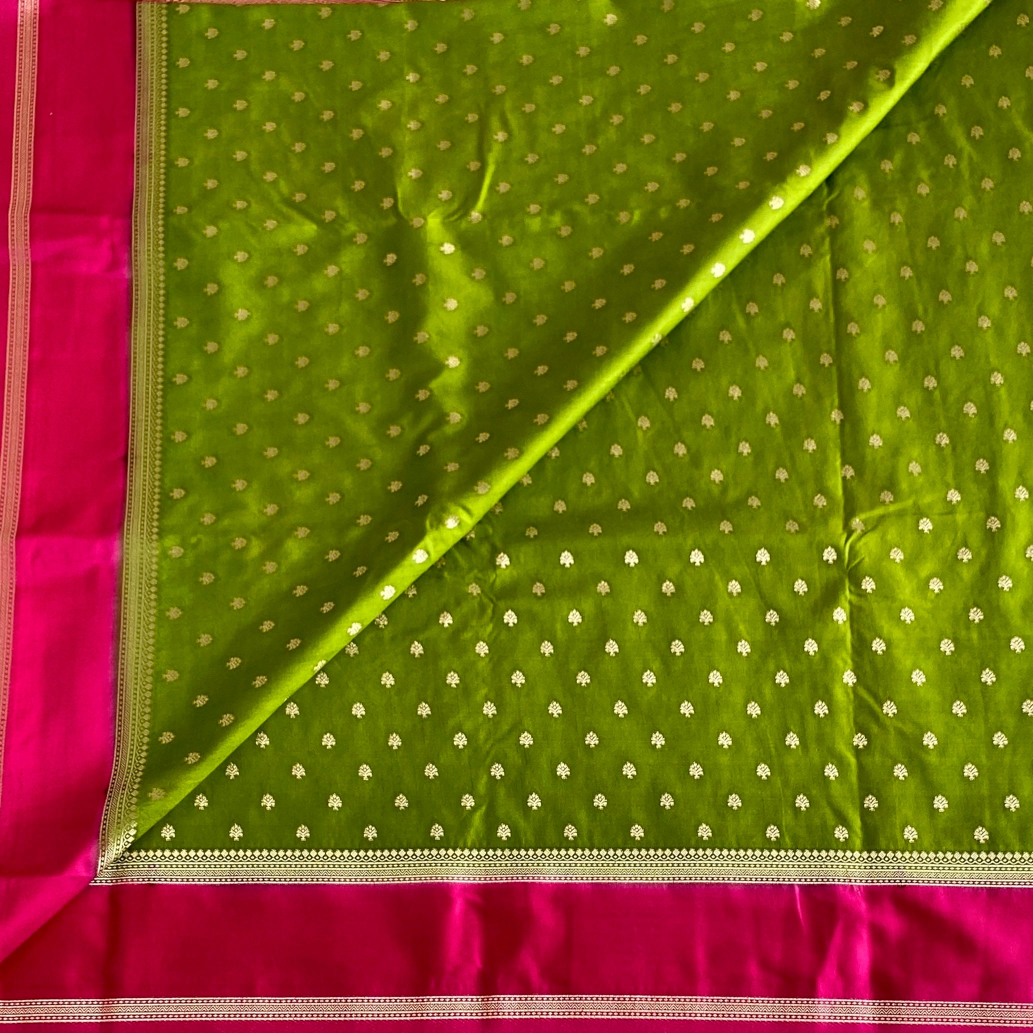 Apple Green Fuchsia Zari Buti Silk Saree Traditional Festive Elegant