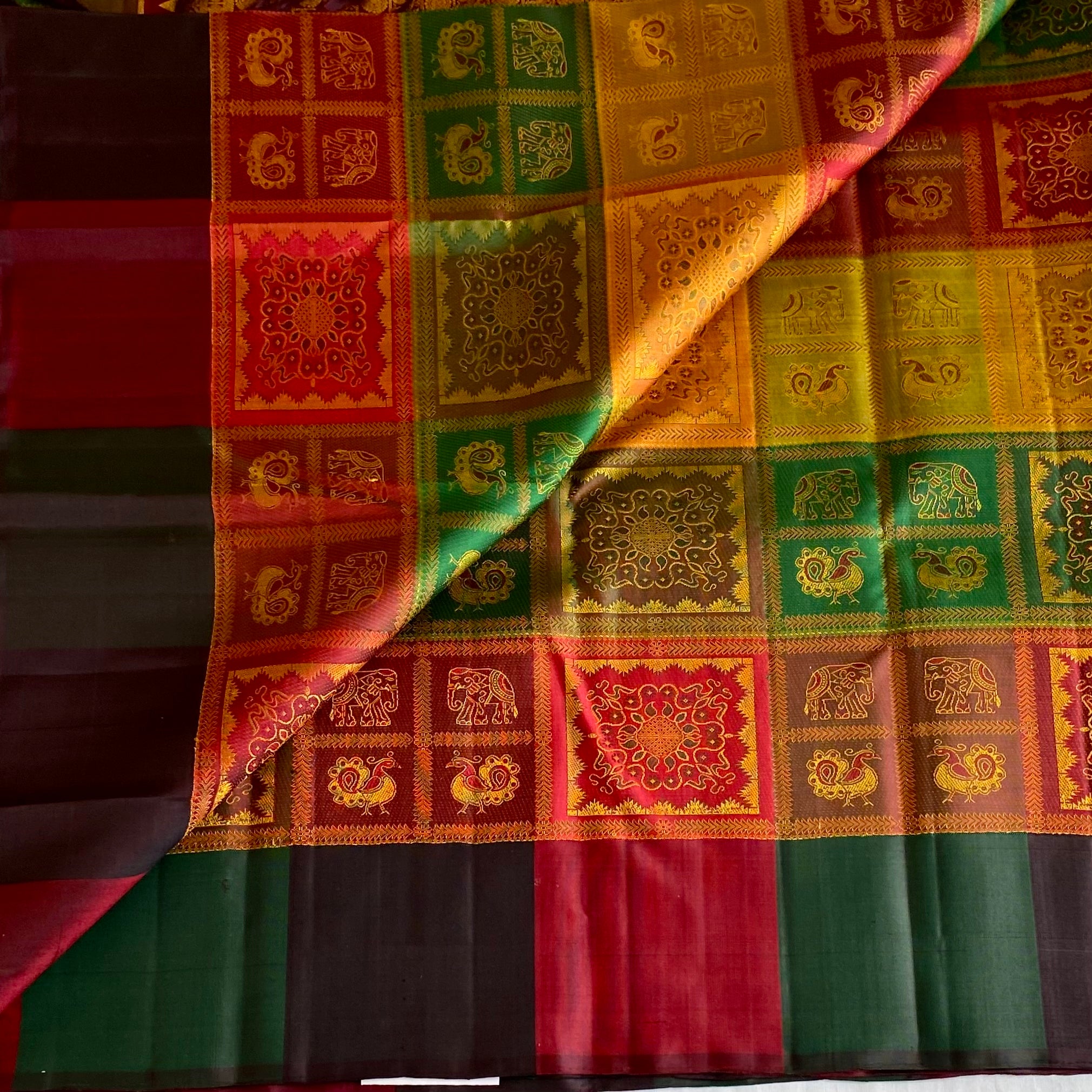 Regal Checkered Odisha Weave Kanjeevaram Pure Zari Silk Saree With Deep Maroon Pallu