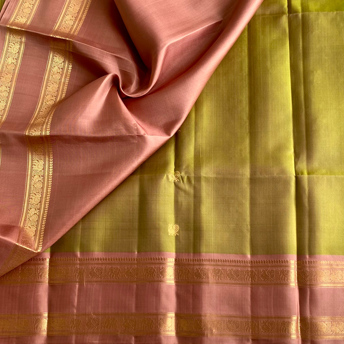 Pastel Dual Shaded Olive Green Designer Pure Silk Saree With Dusty Rose Pallu
