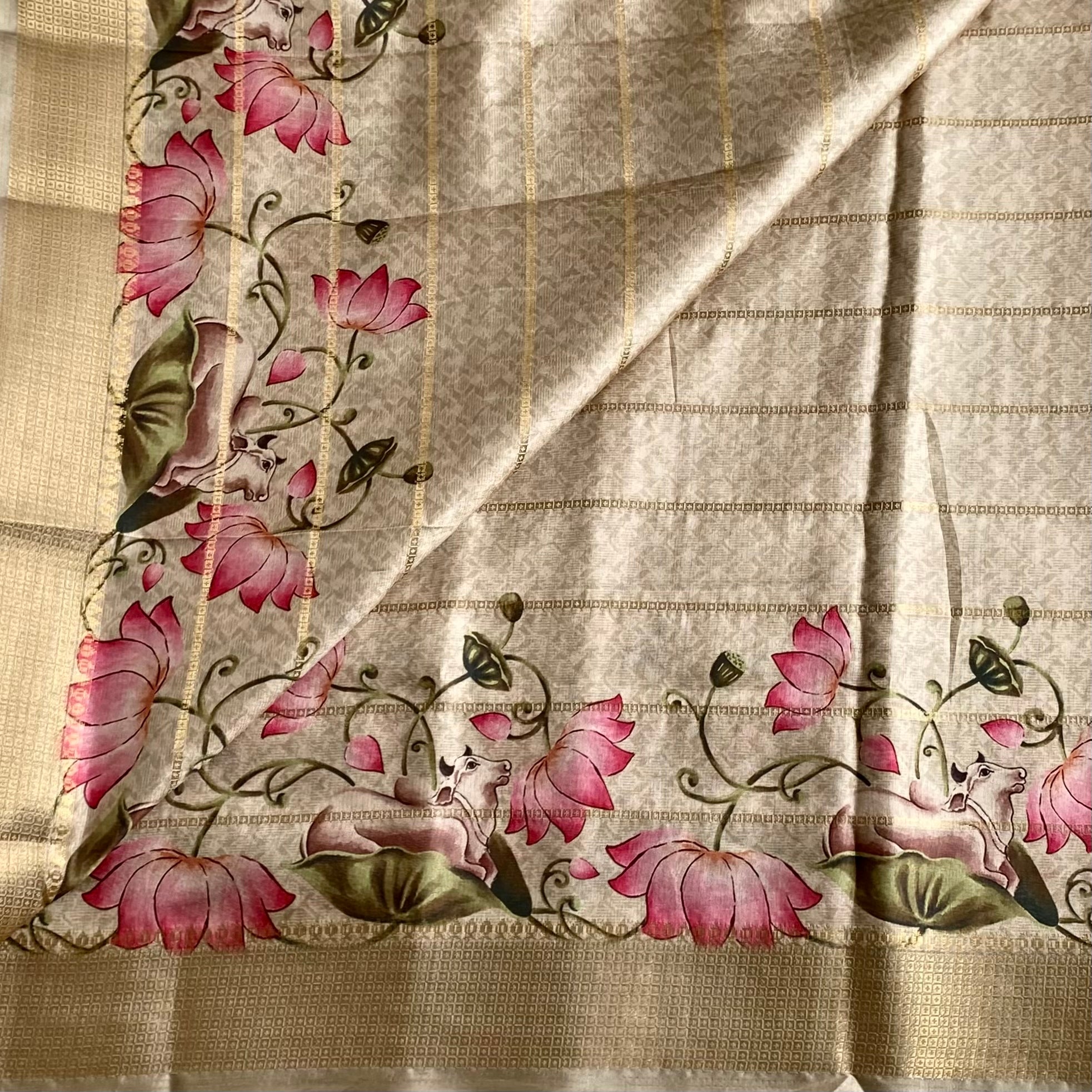 Champagne Beige Soft Tussar Silk Saree With Lotus Pink Pallu