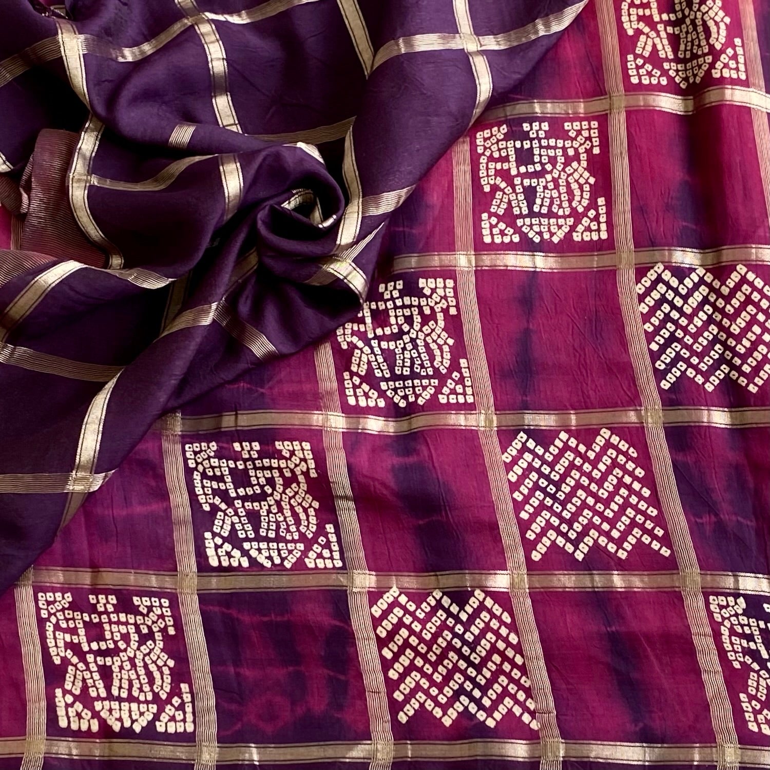 Ombre Shades of Magenta, Rust & Purple With Beautiful Checkered Patterns