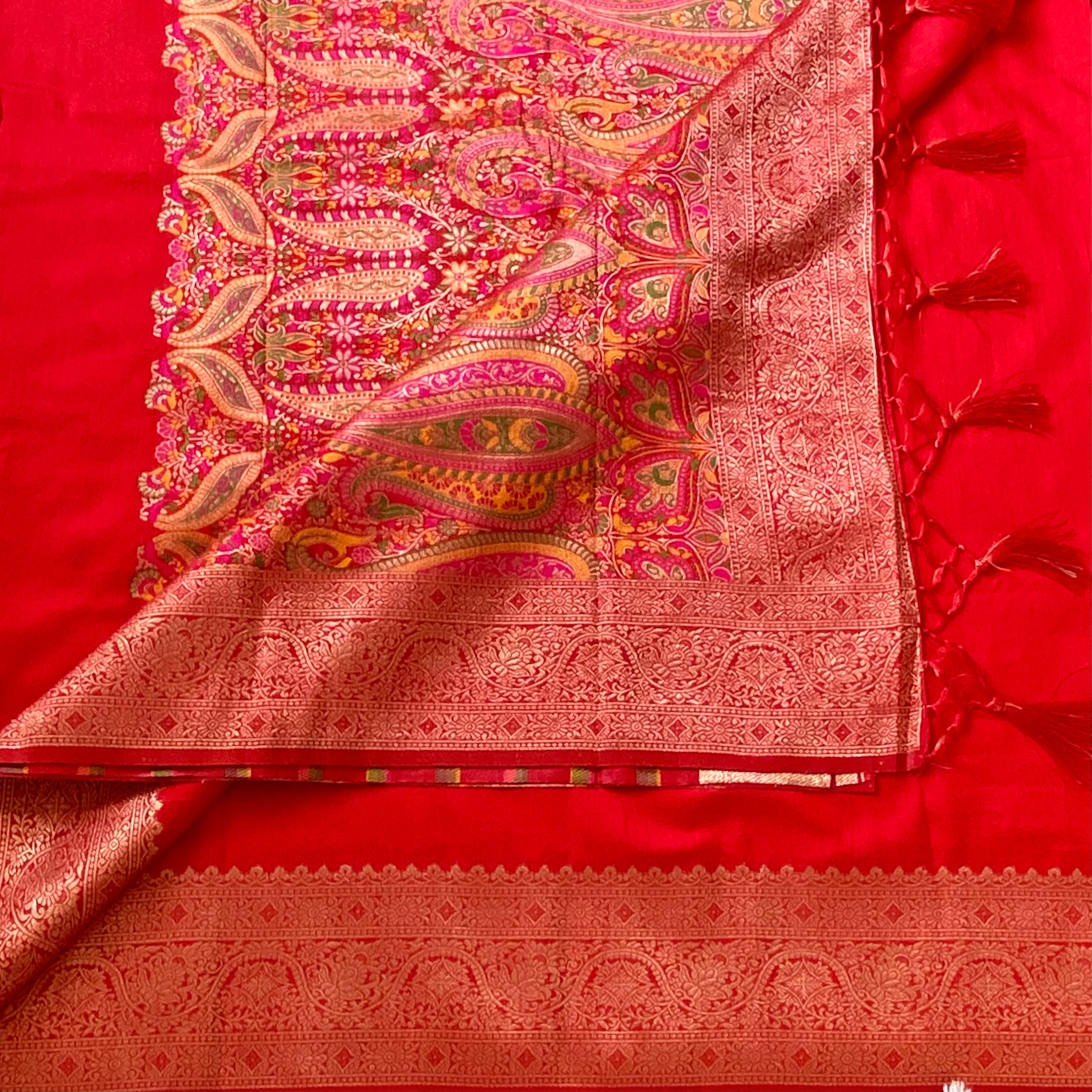 Red Silk Paisley Pallu Saree With Golden Brocade Border Tassels