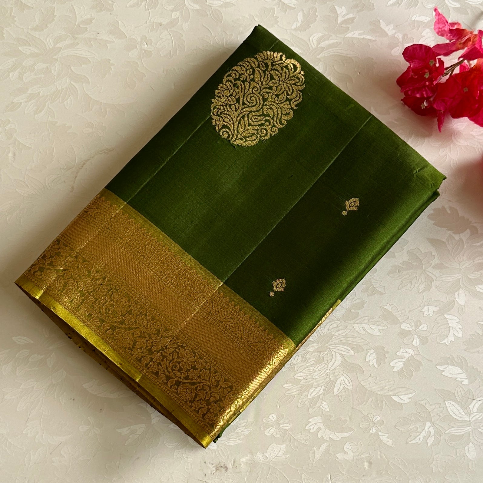 Olive Green Designer Pure Silk Saree Metallic Light Green Zari Border Contrast Pallu