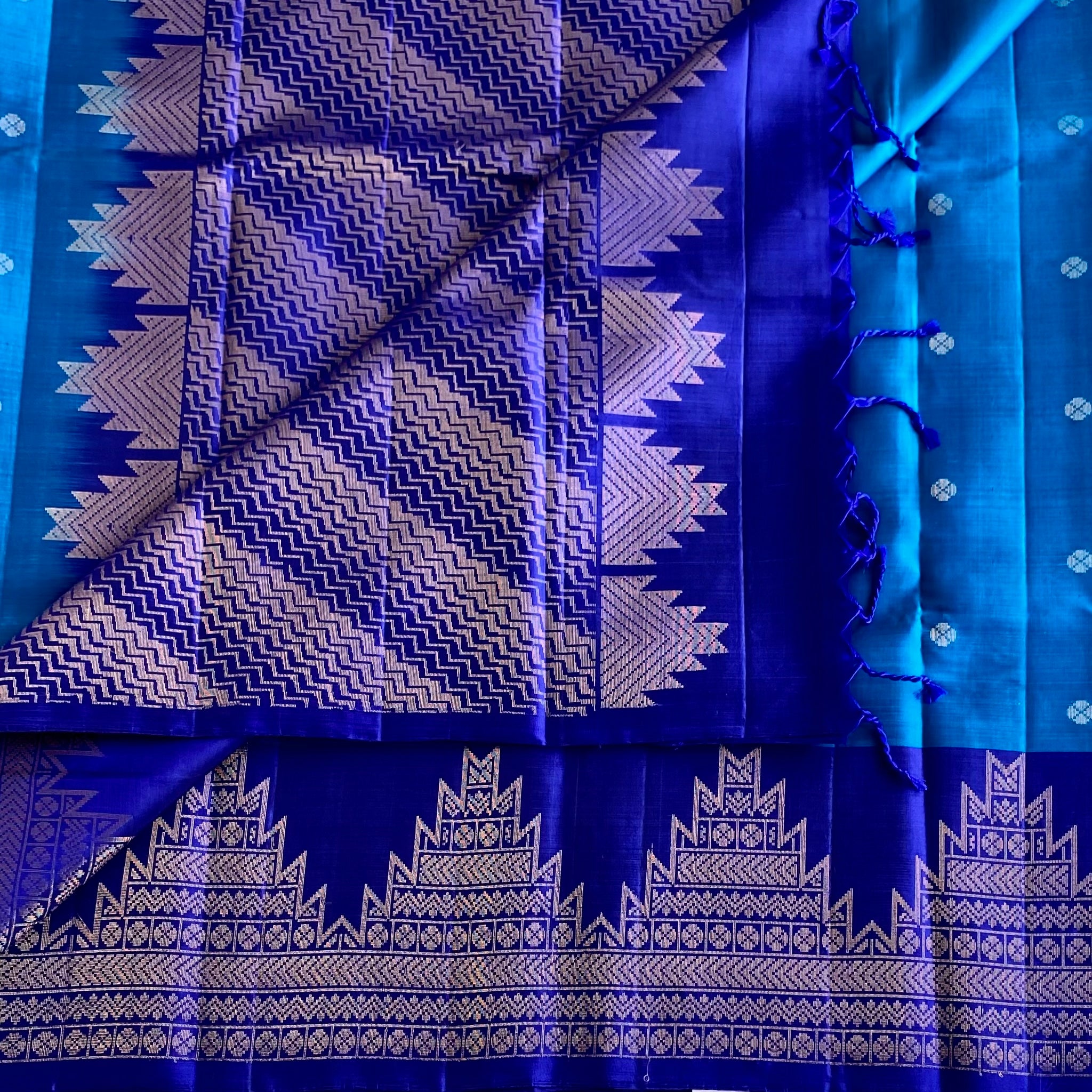Turquoise Blue With Royal Blue Designer Pure Silk Saree With Temple Borders